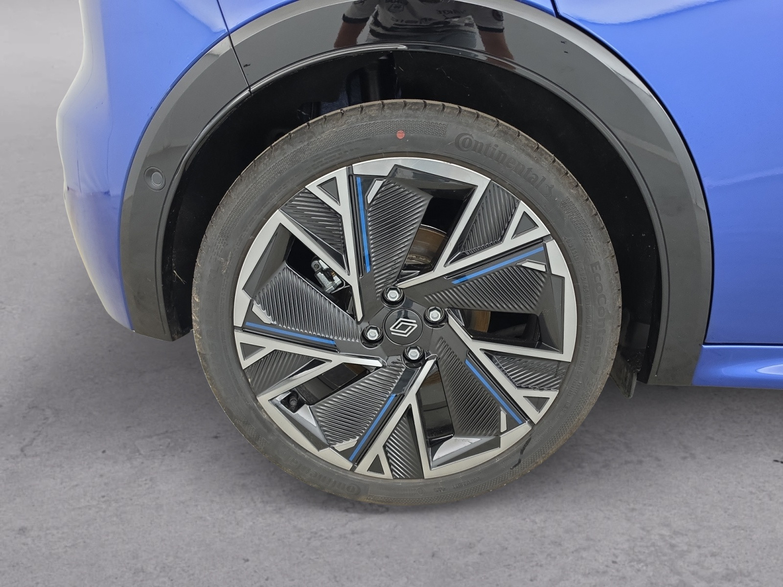 Vente en ligne Renault Clio 6 Clio E-Tech full hybrid 160 ch au prix de 27 890 €