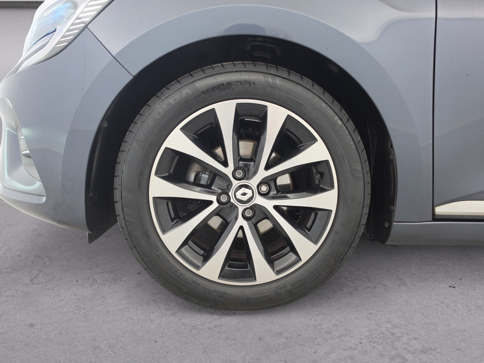 Vente en ligne Renault Clio 5 Clio TCe 90 - 21N au prix de 14 270 €