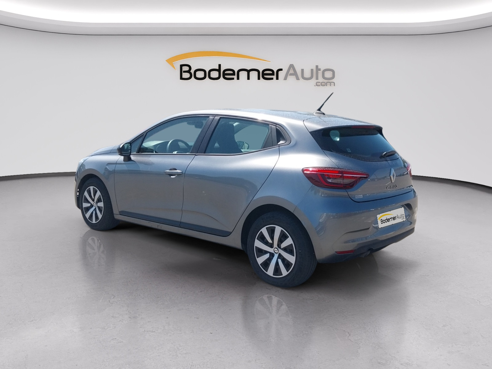 Vente en ligne Renault Clio 5 Clio TCe 90 au prix de 11 990 €