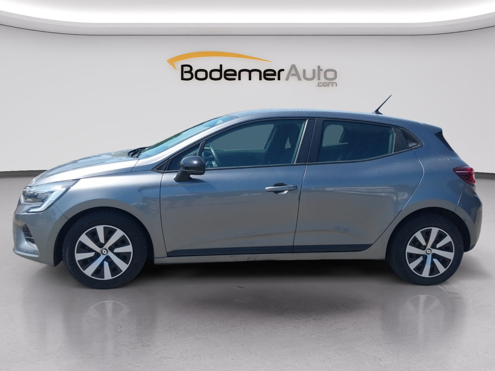 Vente en ligne Renault Clio 5 Clio TCe 90 au prix de 11 990 €
