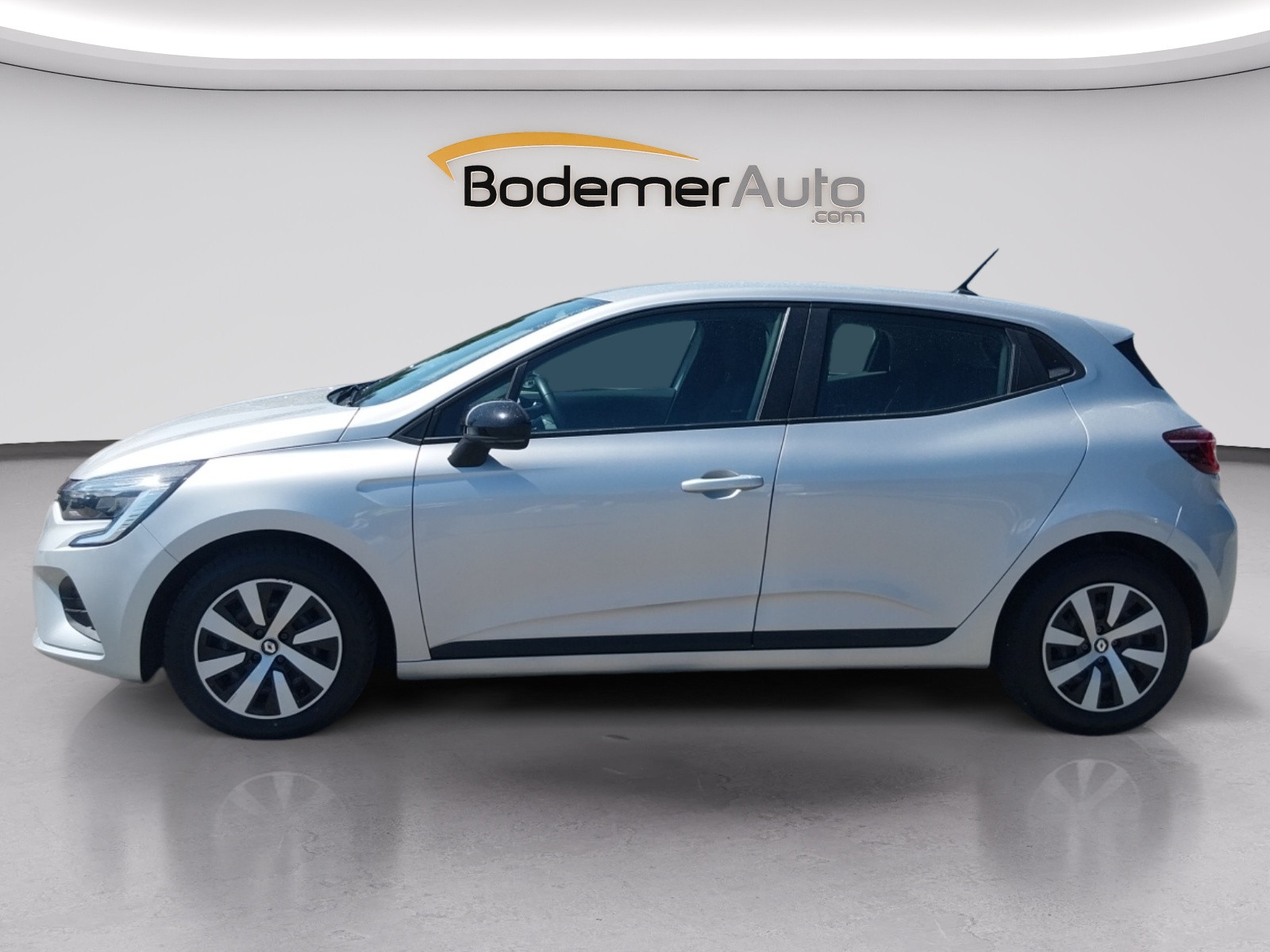 Vente en ligne Renault Clio 5 Clio TCe 90 au prix de 13 490 €