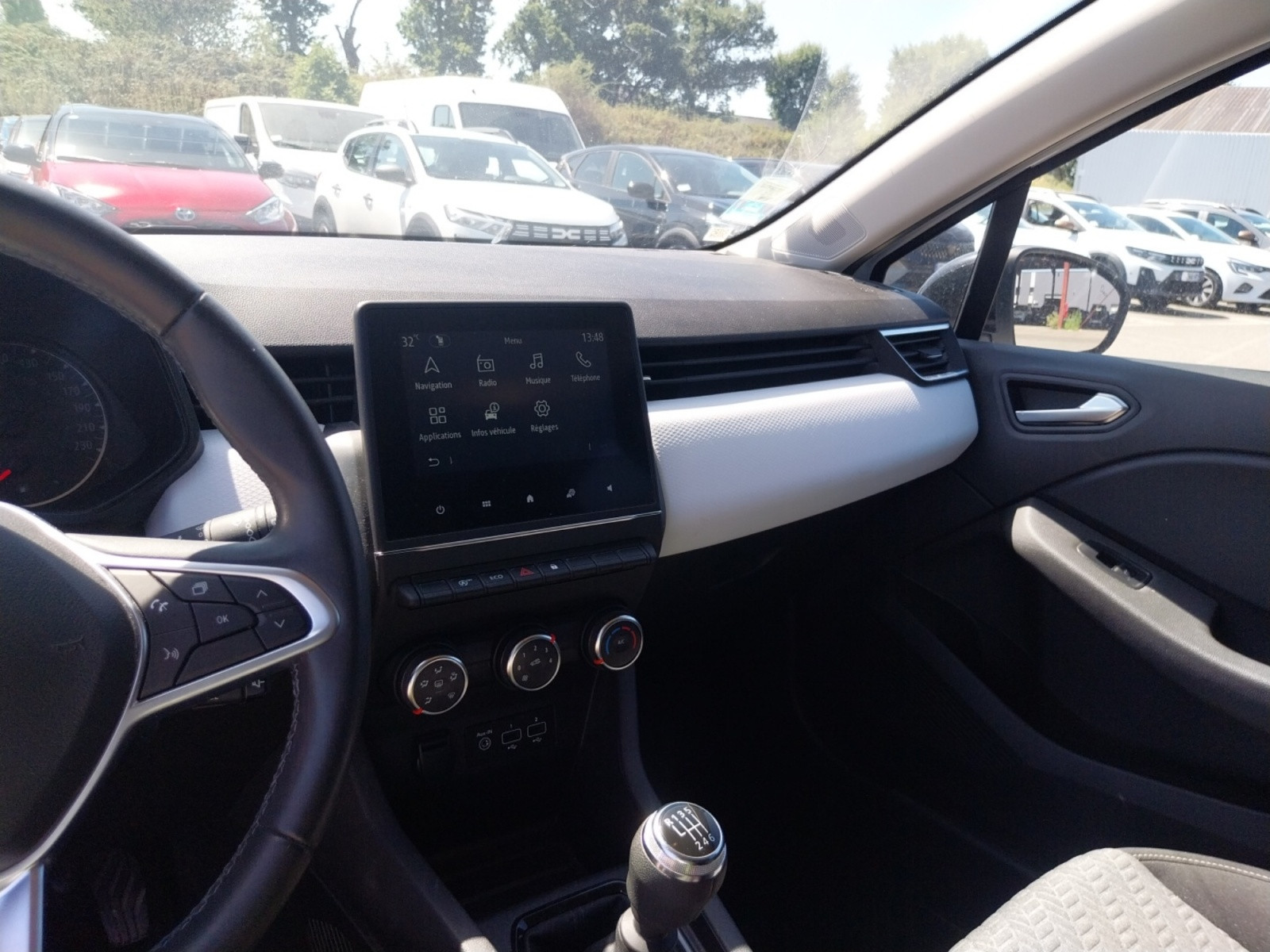 Vente en ligne Renault Clio 5 Clio TCe 100 GPL au prix de 14 190 €