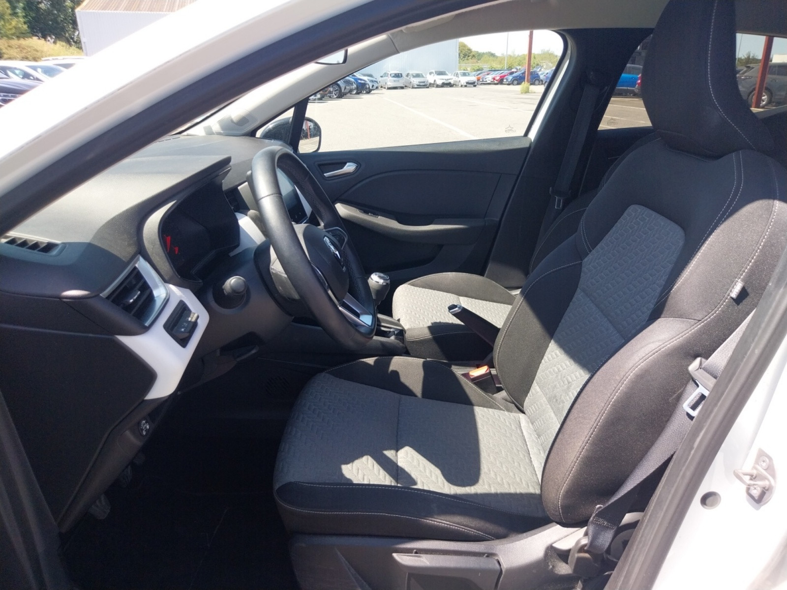 Vente en ligne Renault Clio 5 Clio TCe 100 GPL au prix de 14 190 €