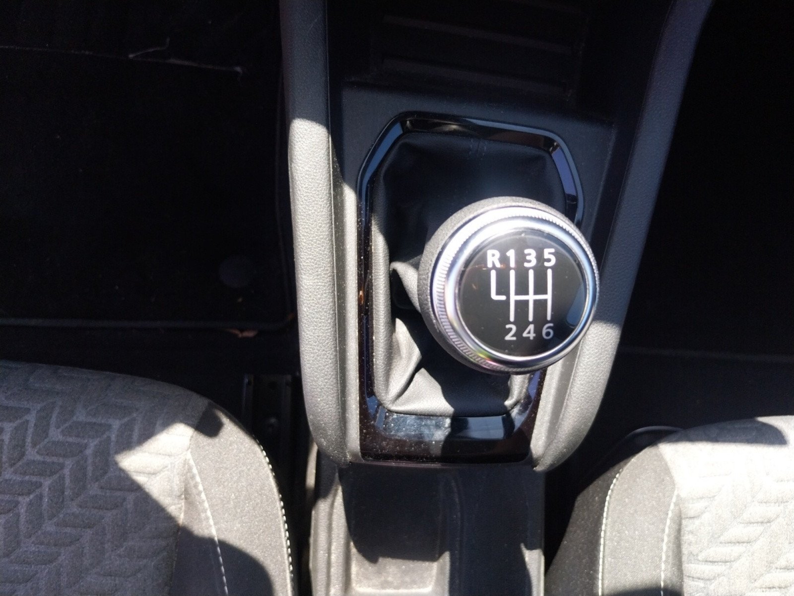 Vente en ligne Renault Clio 5 Clio TCe 100 GPL au prix de 14 190 €