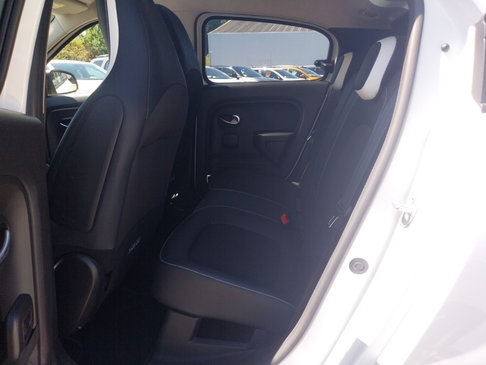 Vente en ligne Renault Twingo Electrique Twingo III E-Tech au prix de 14 290 €