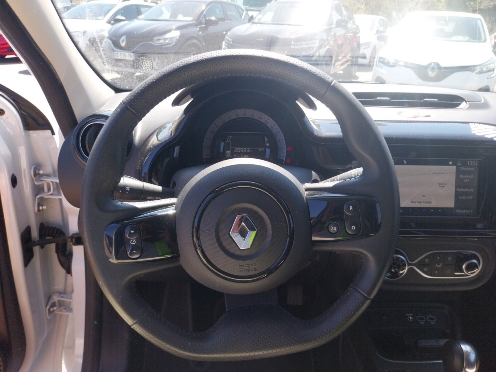 Vente en ligne Renault Twingo Electrique Twingo III E-Tech au prix de 14 290 €