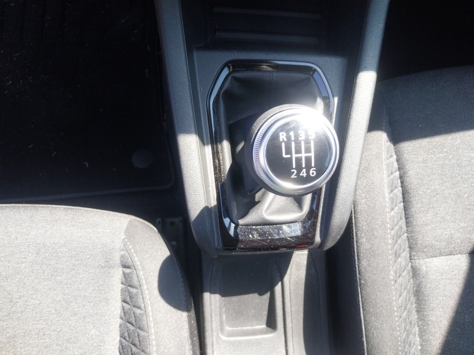 Vente en ligne Renault Clio 5 Clio TCe 90 au prix de 13 290 €