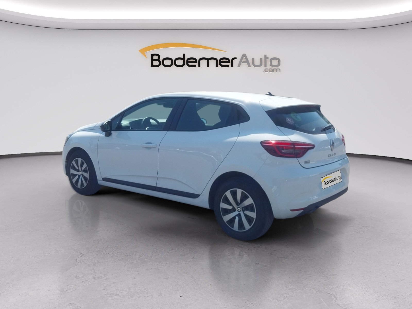Vente en ligne Renault Clio 5 Clio TCe 90 au prix de 13 290 €