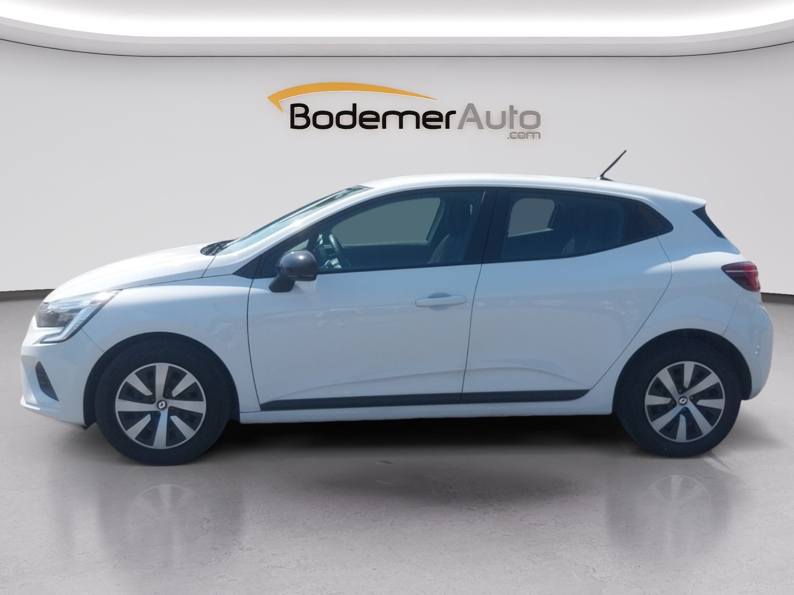 Vente en ligne Renault Clio 5 Clio TCe 90 au prix de 13 290 €