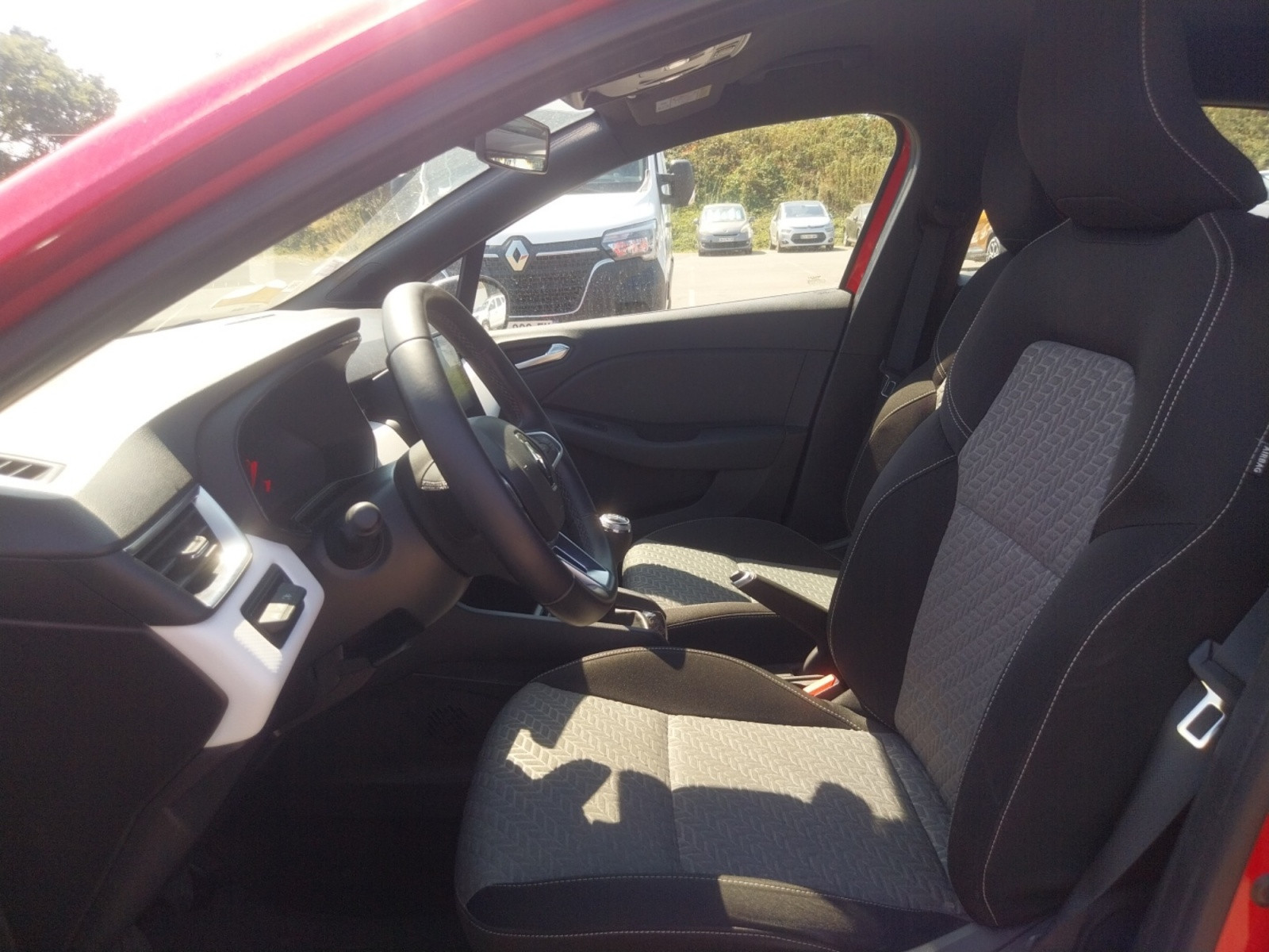 Vente en ligne Renault Clio 5 Clio TCe 90 - 21N au prix de 13 990 €