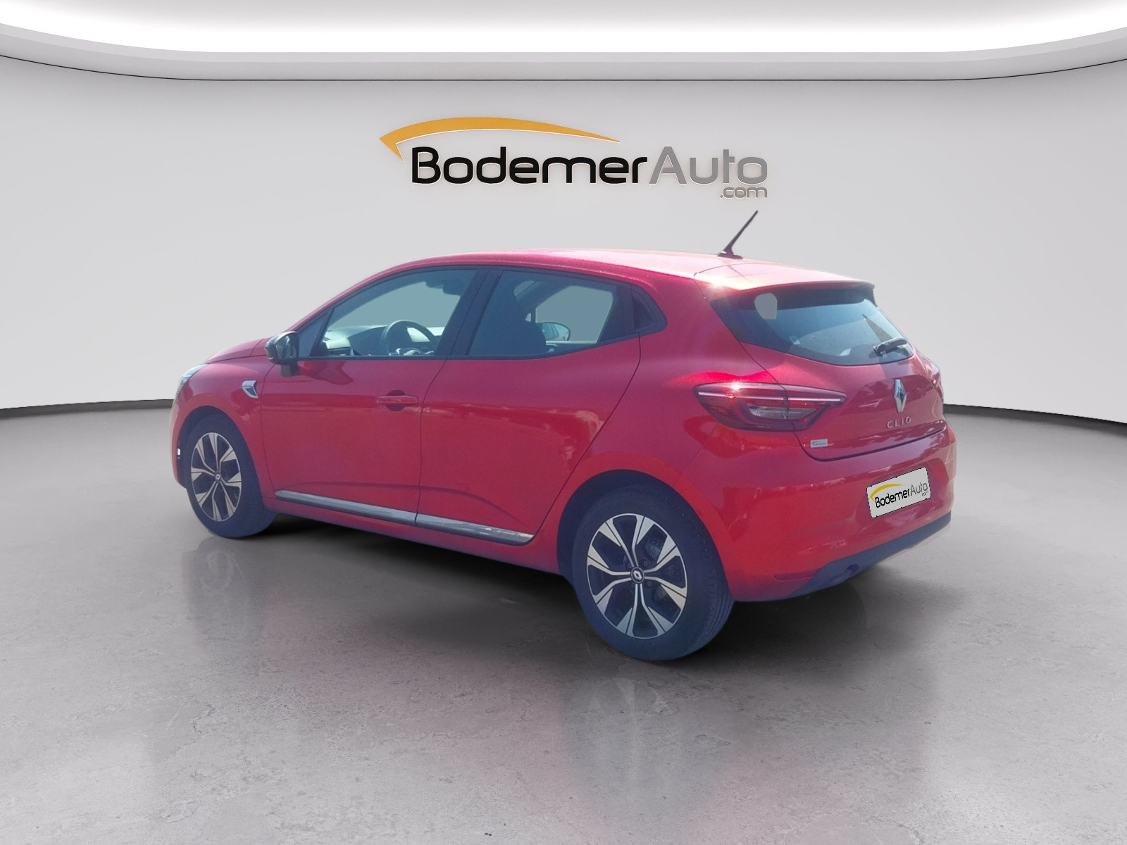 Vente en ligne Renault Clio 5 Clio TCe 90 - 21N au prix de 13 990 €