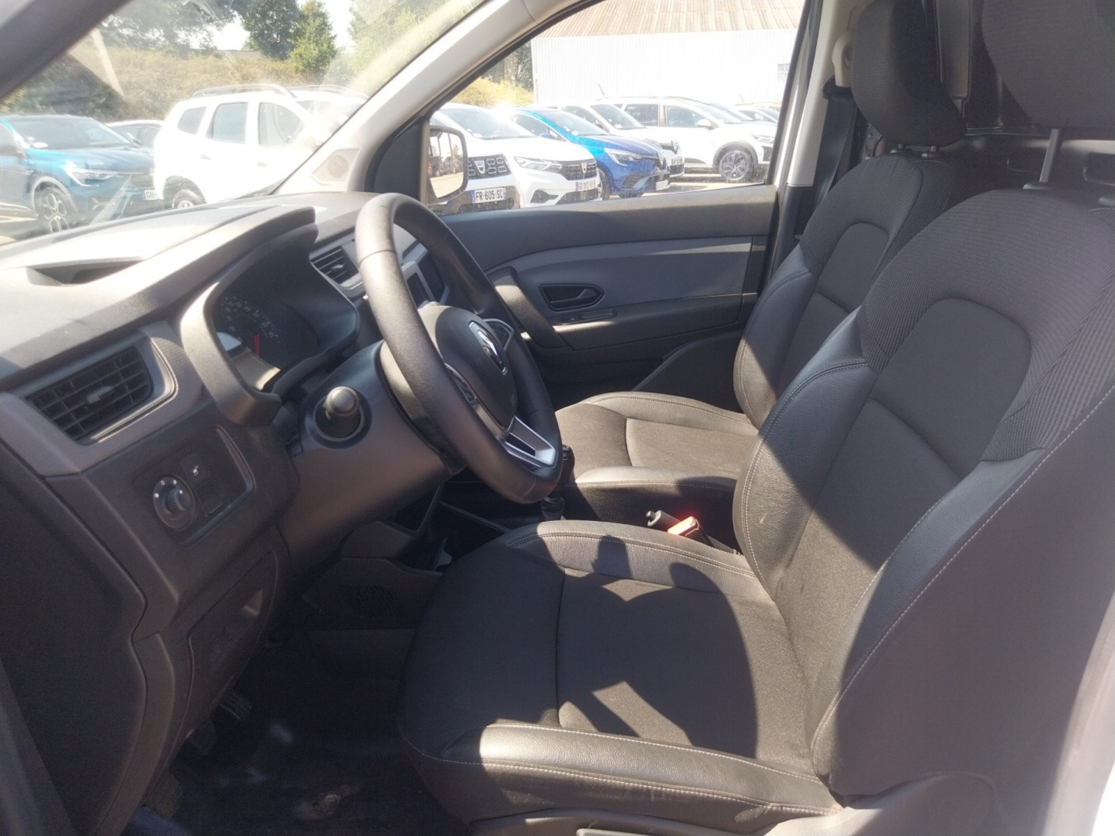 Vente en ligne Renault Express Van  BLUE DCI 95 - 22 au prix de 14 270 €