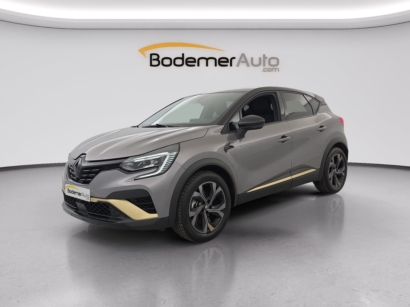 Renault Captur  E-Tech full hybrid 145 occasion de 2023 en vente à Vannes