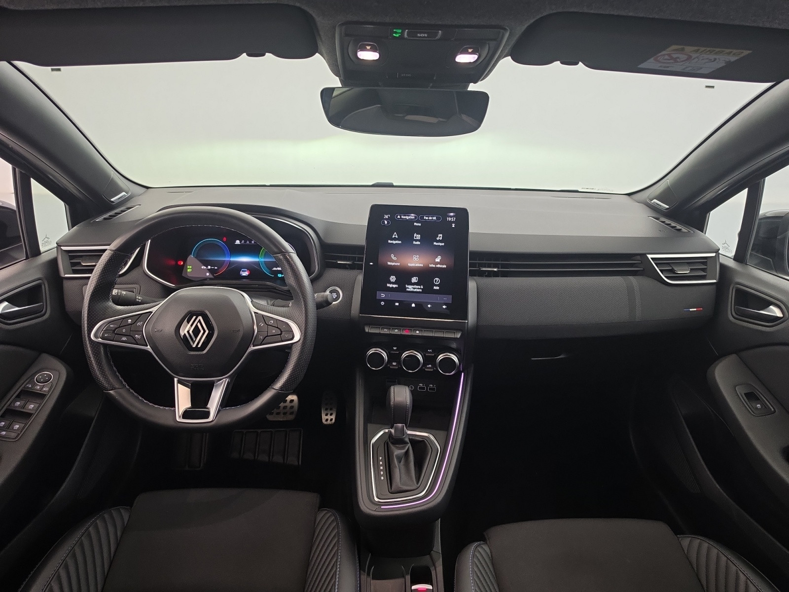 Vente en ligne Renault Clio 5 Clio E-Tech full hybrid 145 au prix de 22 590 €