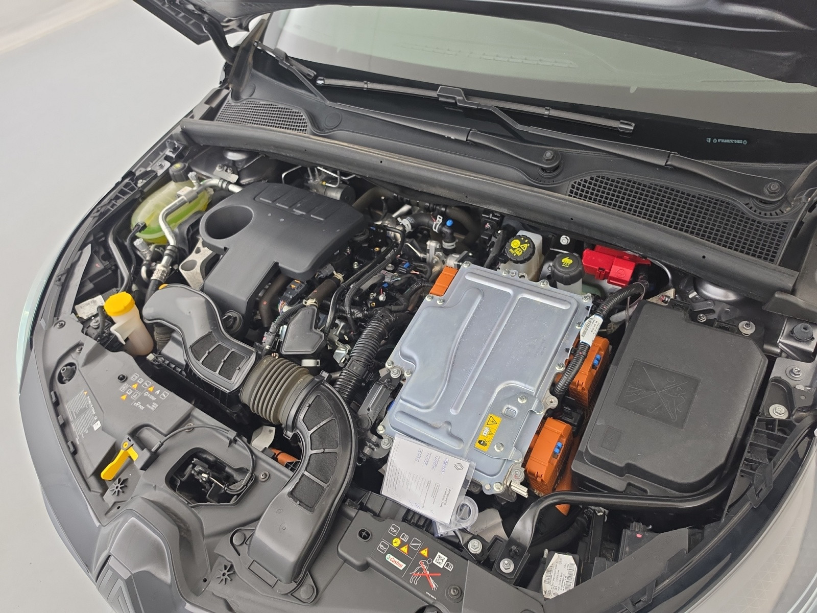 Vente en ligne Renault Clio 5 Clio E-Tech full hybrid 145 au prix de 22 590 €
