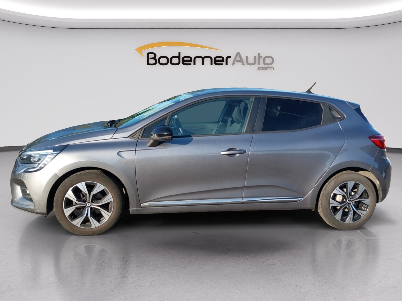 Vente en ligne Renault Clio 5 Clio TCe 90 au prix de 14 270 €