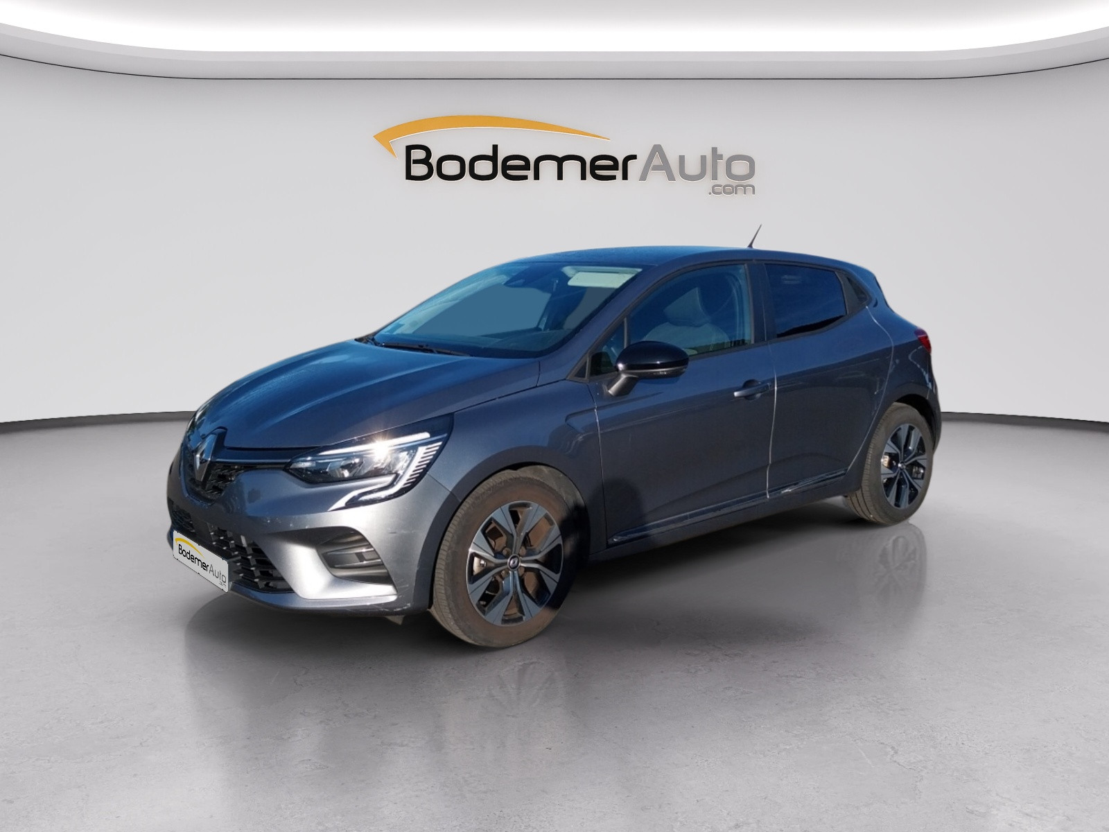 Renault Clio 5 Clio TCe 90 occasion de 2023 en vente à Vannes