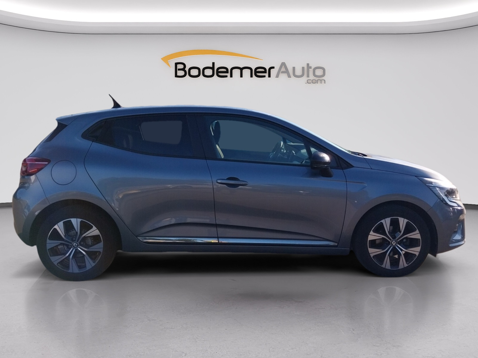Vente en ligne Renault Clio 5 Clio TCe 90 au prix de 14 270 €