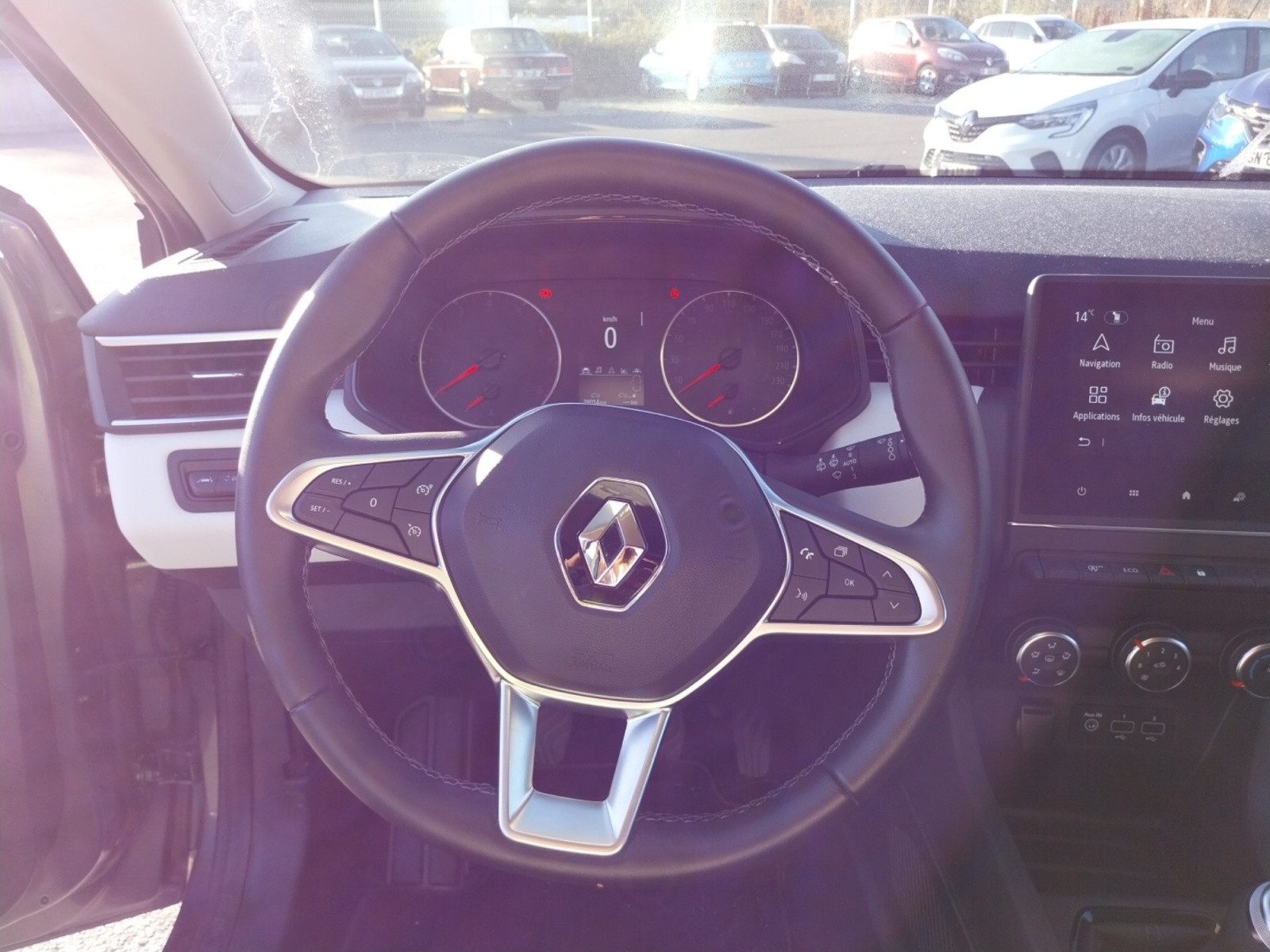 Vente en ligne Renault Clio 5 Clio TCe 90 au prix de 14 270 €