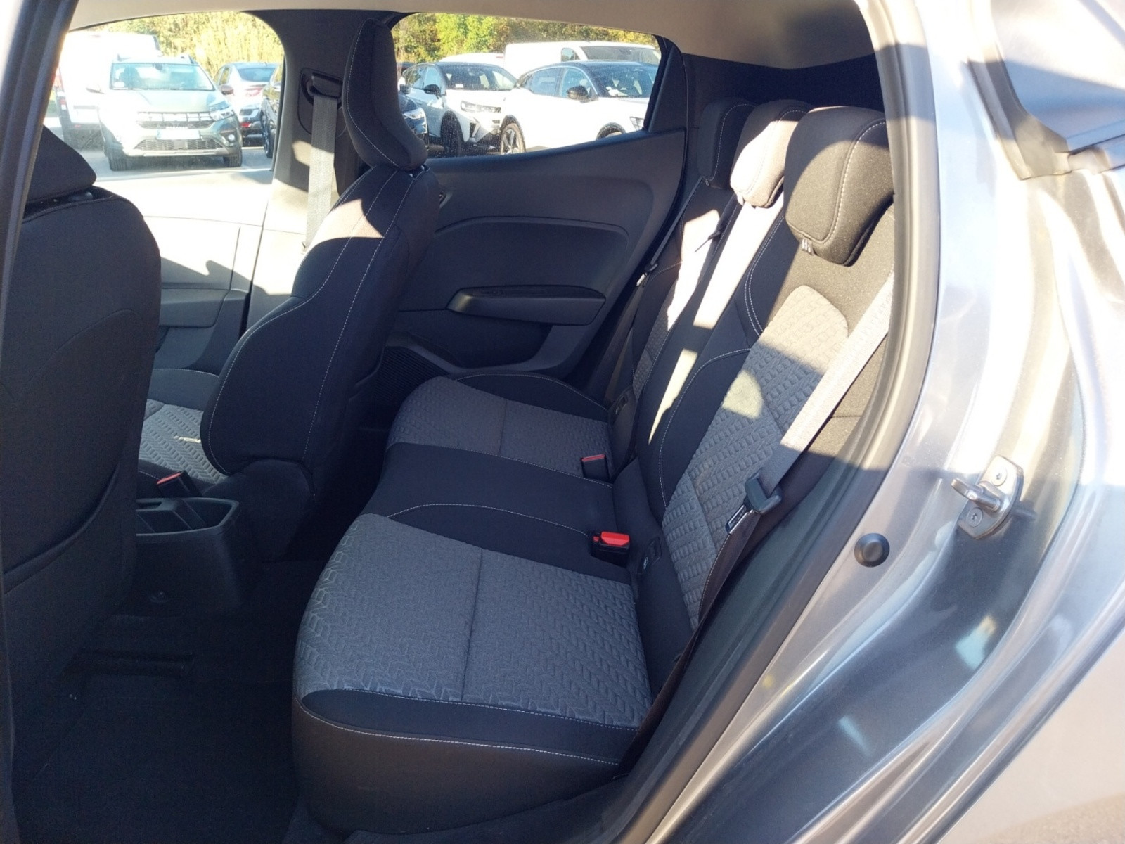 Vente en ligne Renault Clio 5 Clio TCe 90 au prix de 14 270 €