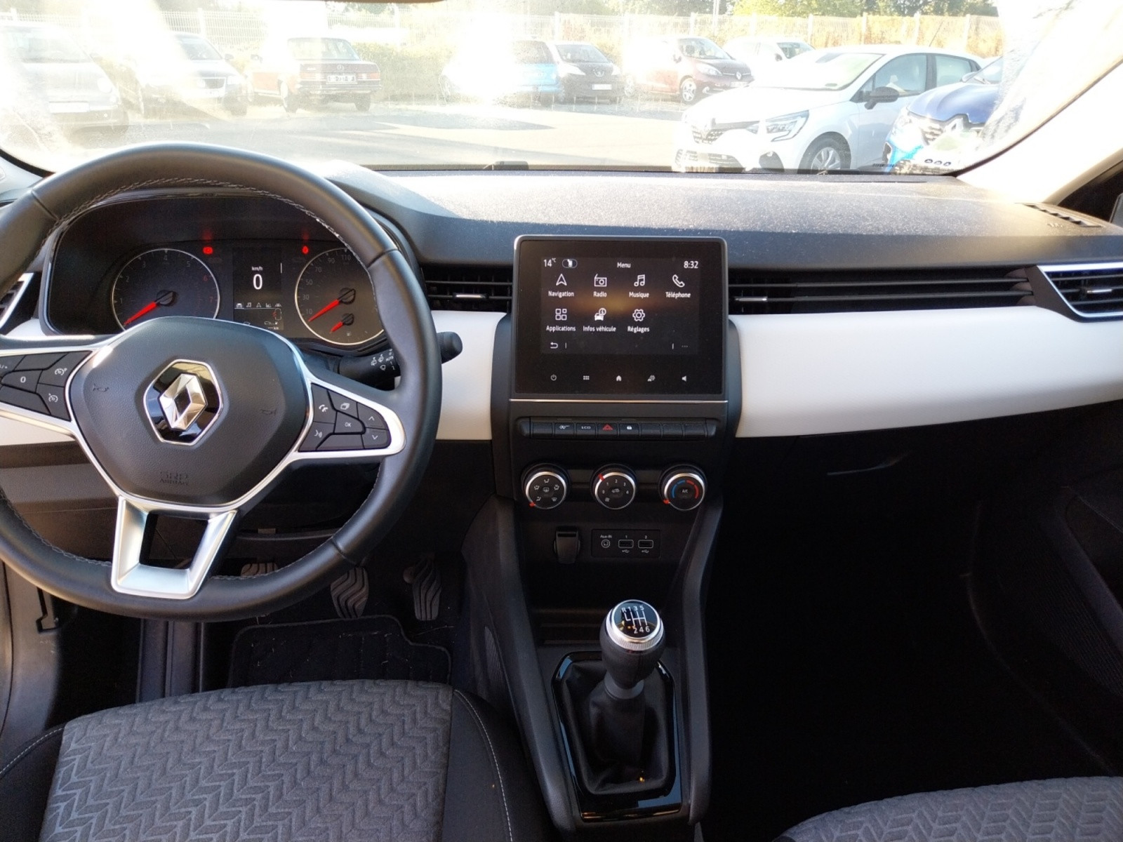 Vente en ligne Renault Clio 5 Clio TCe 90 au prix de 14 270 €