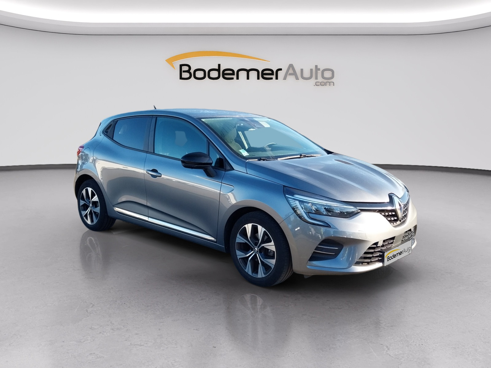 Vente en ligne Renault Clio 5 Clio TCe 90 au prix de 14 270 €