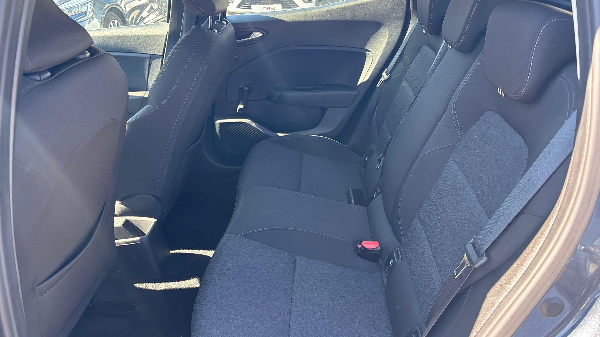 Vente en ligne Renault Clio 5 Clio TCe 90 au prix de 12 290 €