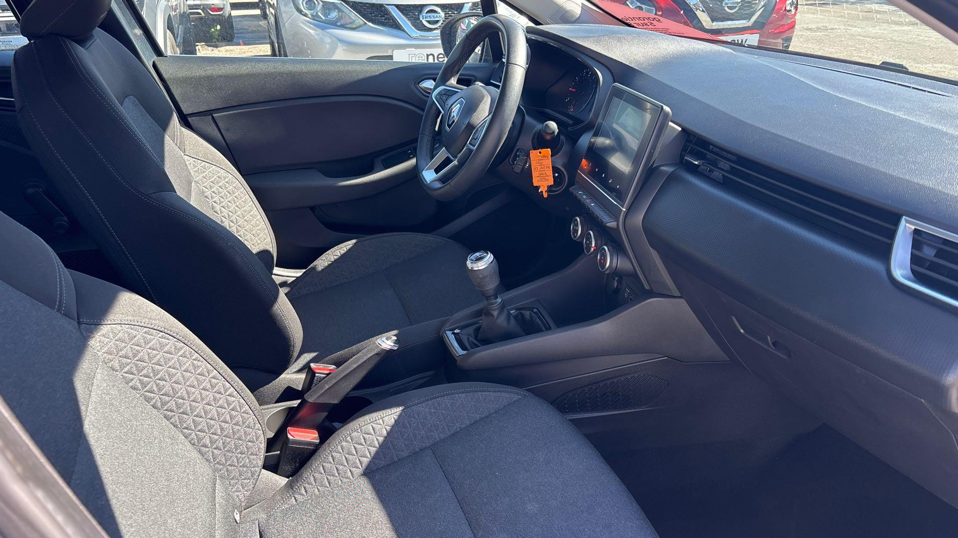 Vente en ligne Renault Clio 5 Clio TCe 90 au prix de 12 290 €