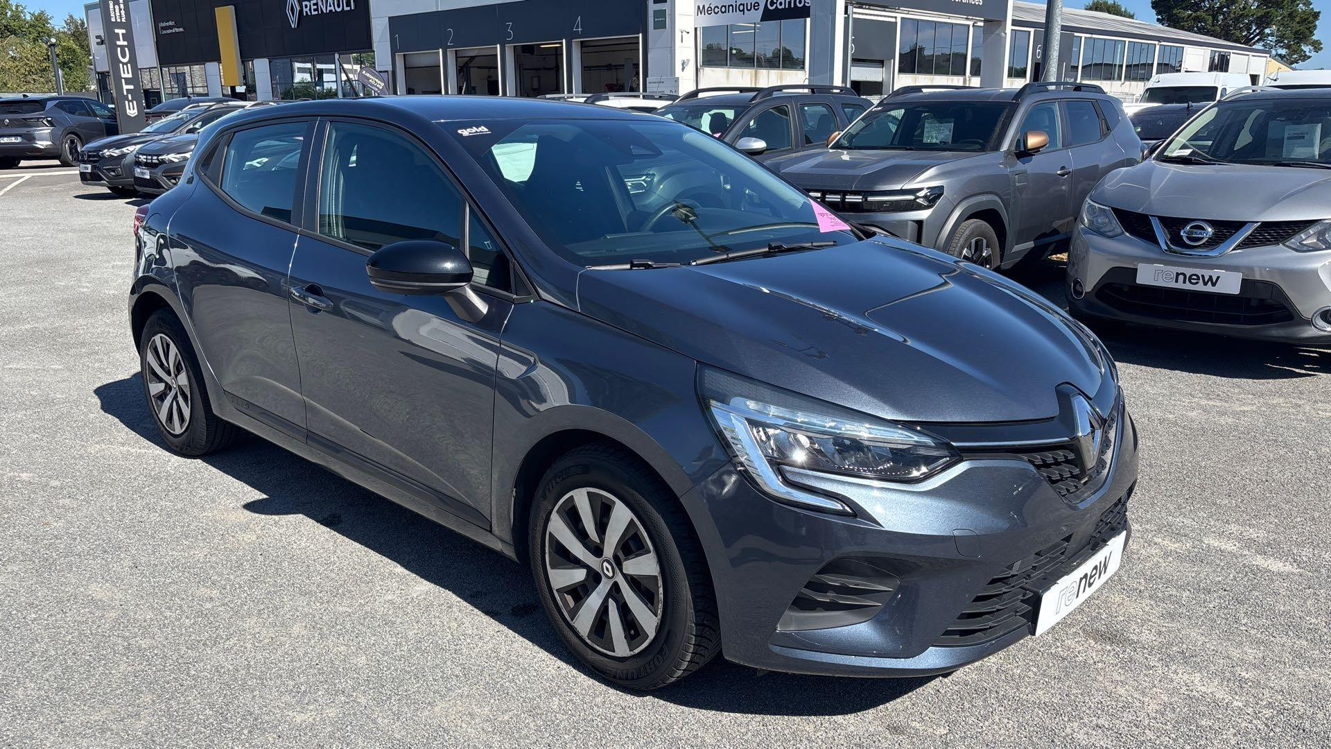 Vente en ligne Renault Clio 5 Clio TCe 90 au prix de 12 290 €