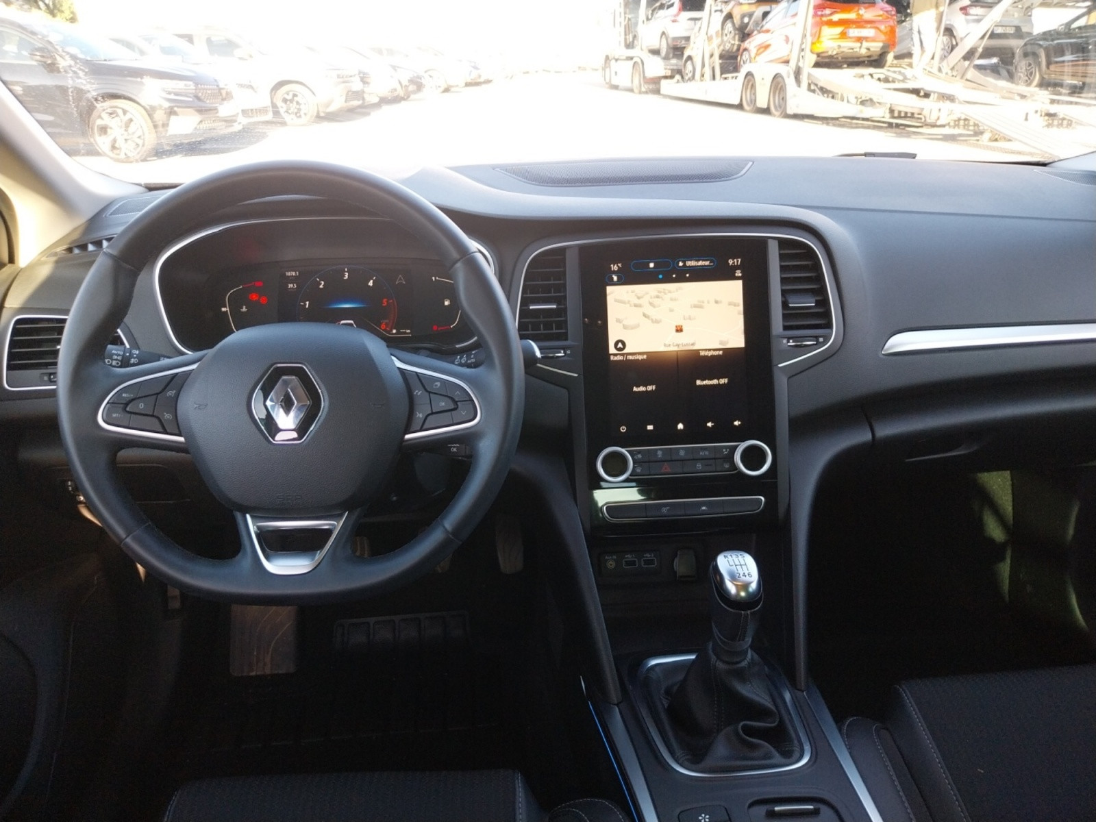 Vente en ligne Renault Megane 4  Blue dCi 115 au prix de 19 990 €