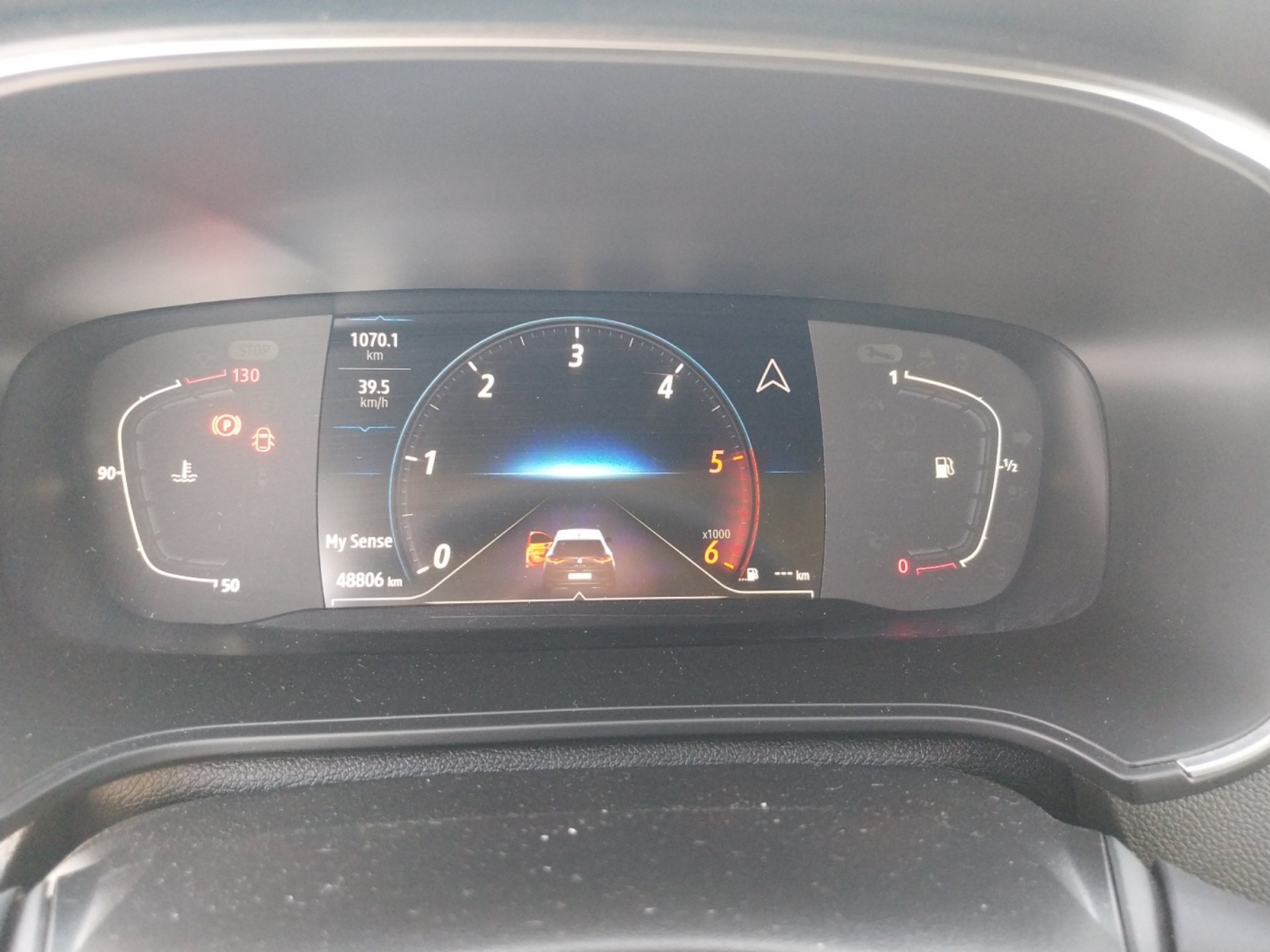 Vente en ligne Renault Megane 4  Blue dCi 115 au prix de 19 990 €