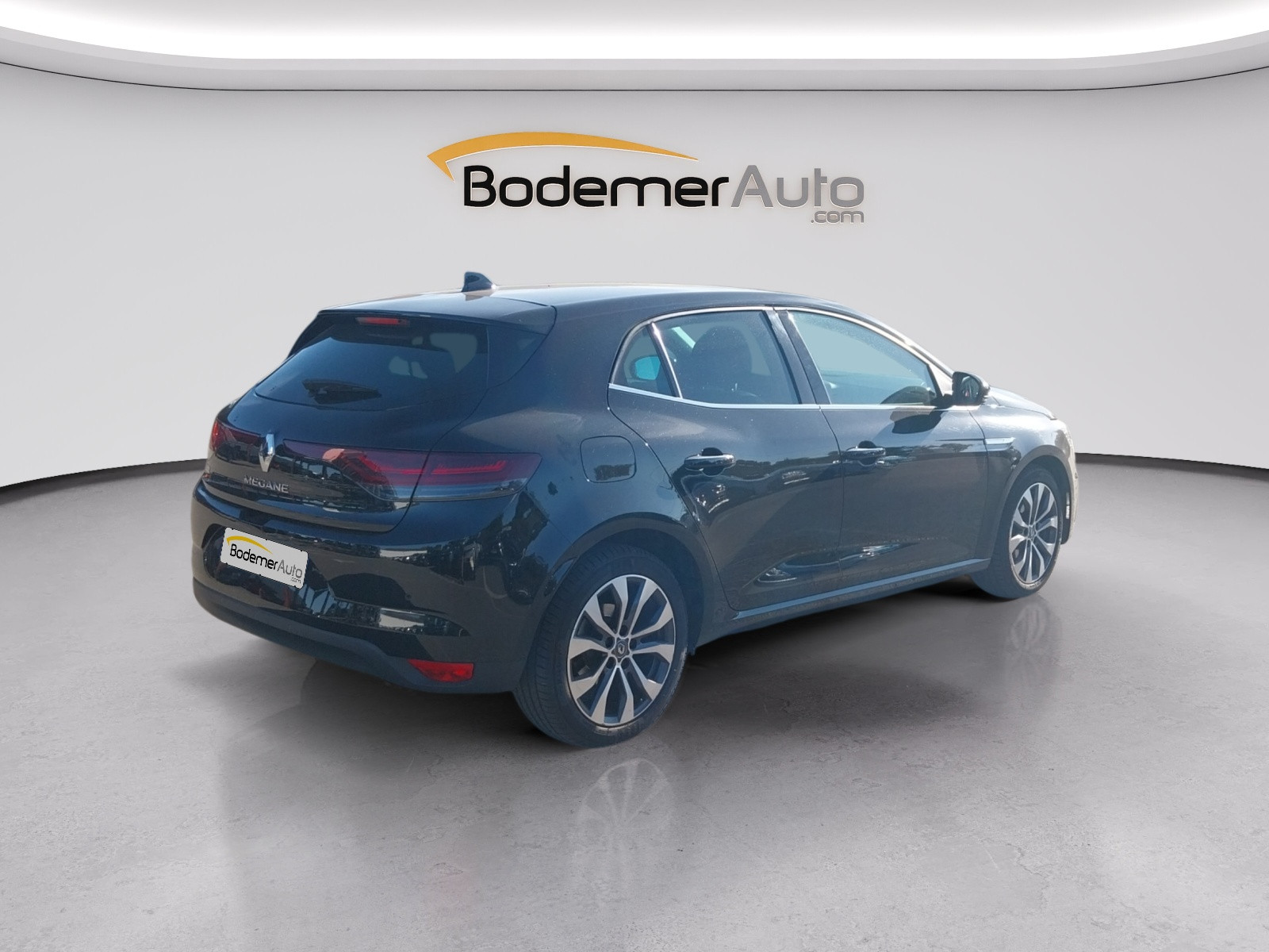 Vente en ligne Renault Megane 4  Blue dCi 115 au prix de 19 990 €