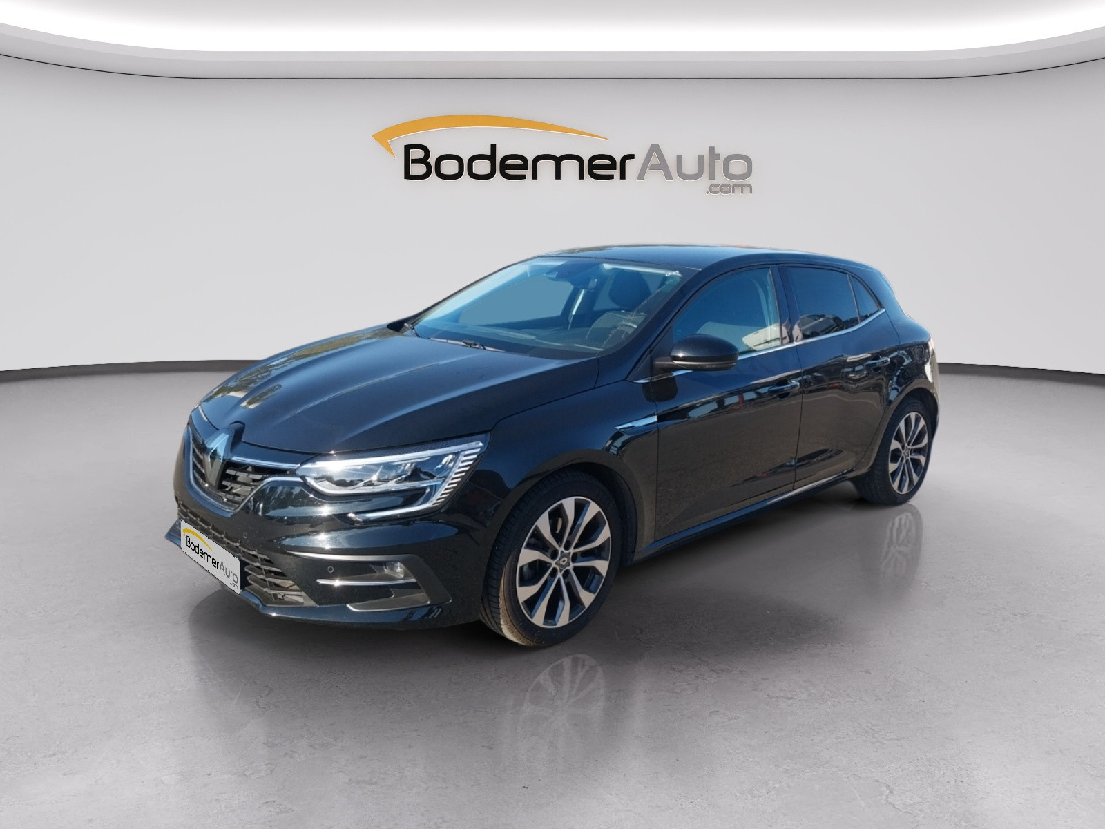Renault Megane 4  Blue dCi 115 occasion de 2023 en vente à Vannes