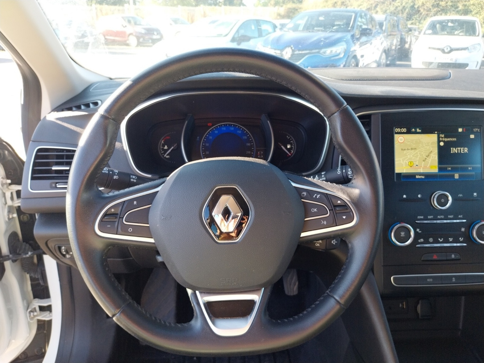 Vente en ligne Renault Megane 4 Mégane IV Berline Blue dCi 115 au prix de 13 990 €