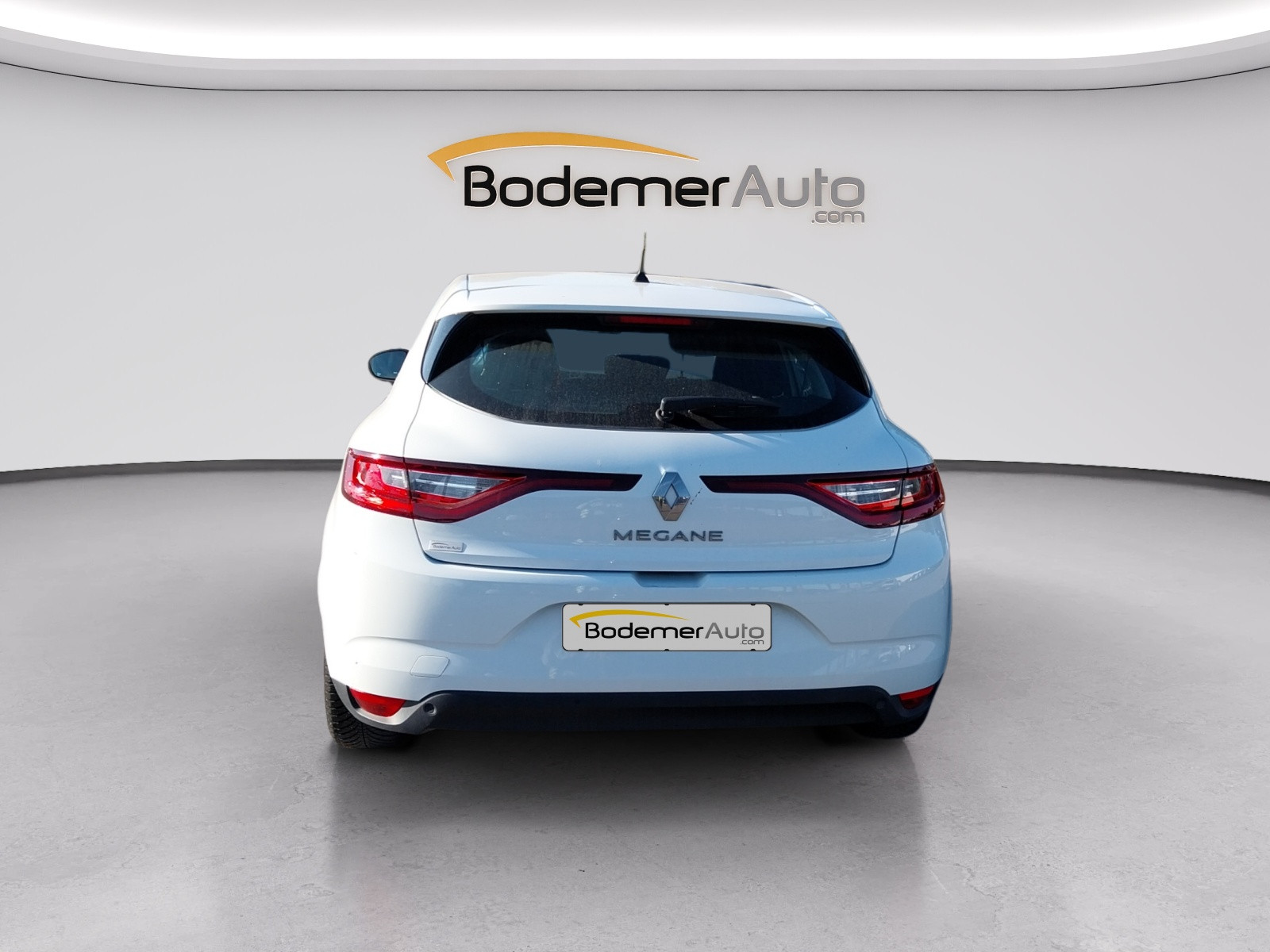 Vente en ligne Renault Megane 4 Mégane IV Berline Blue dCi 115 au prix de 13 990 €