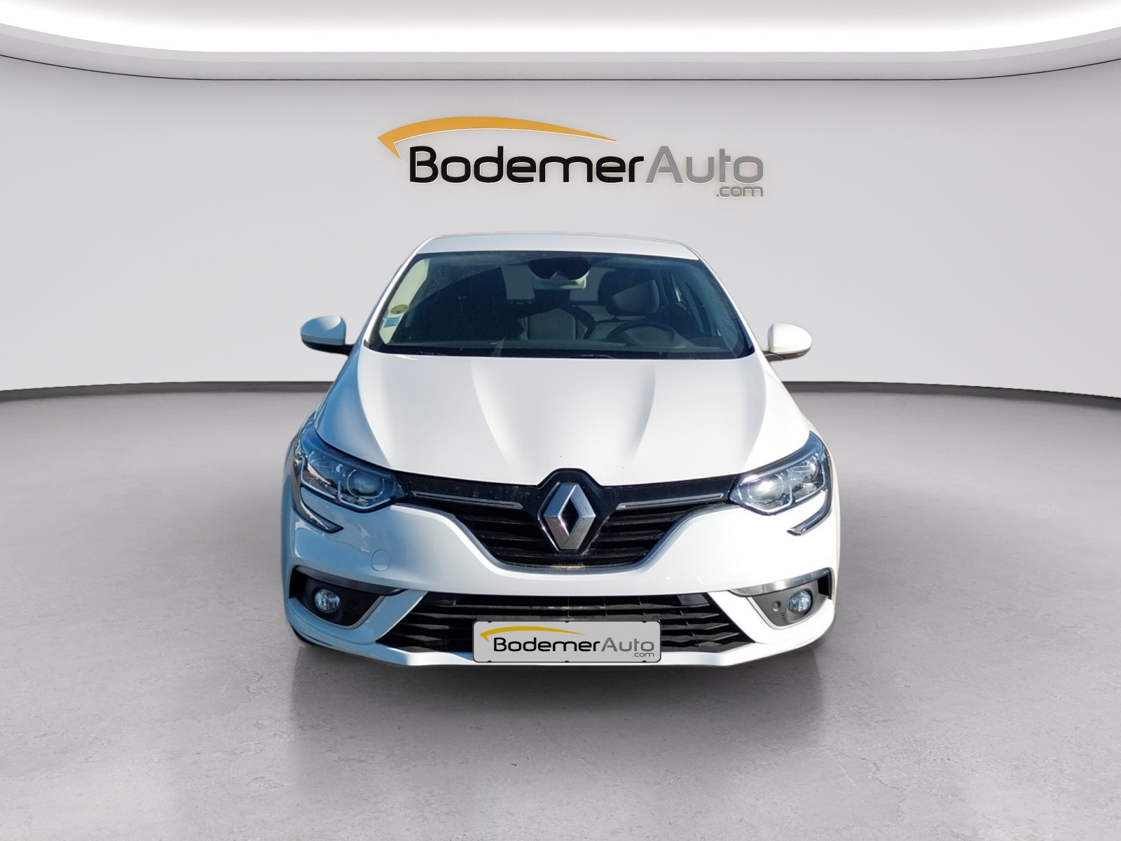 Vente en ligne Renault Megane 4 Mégane IV Berline Blue dCi 115 au prix de 13 990 €