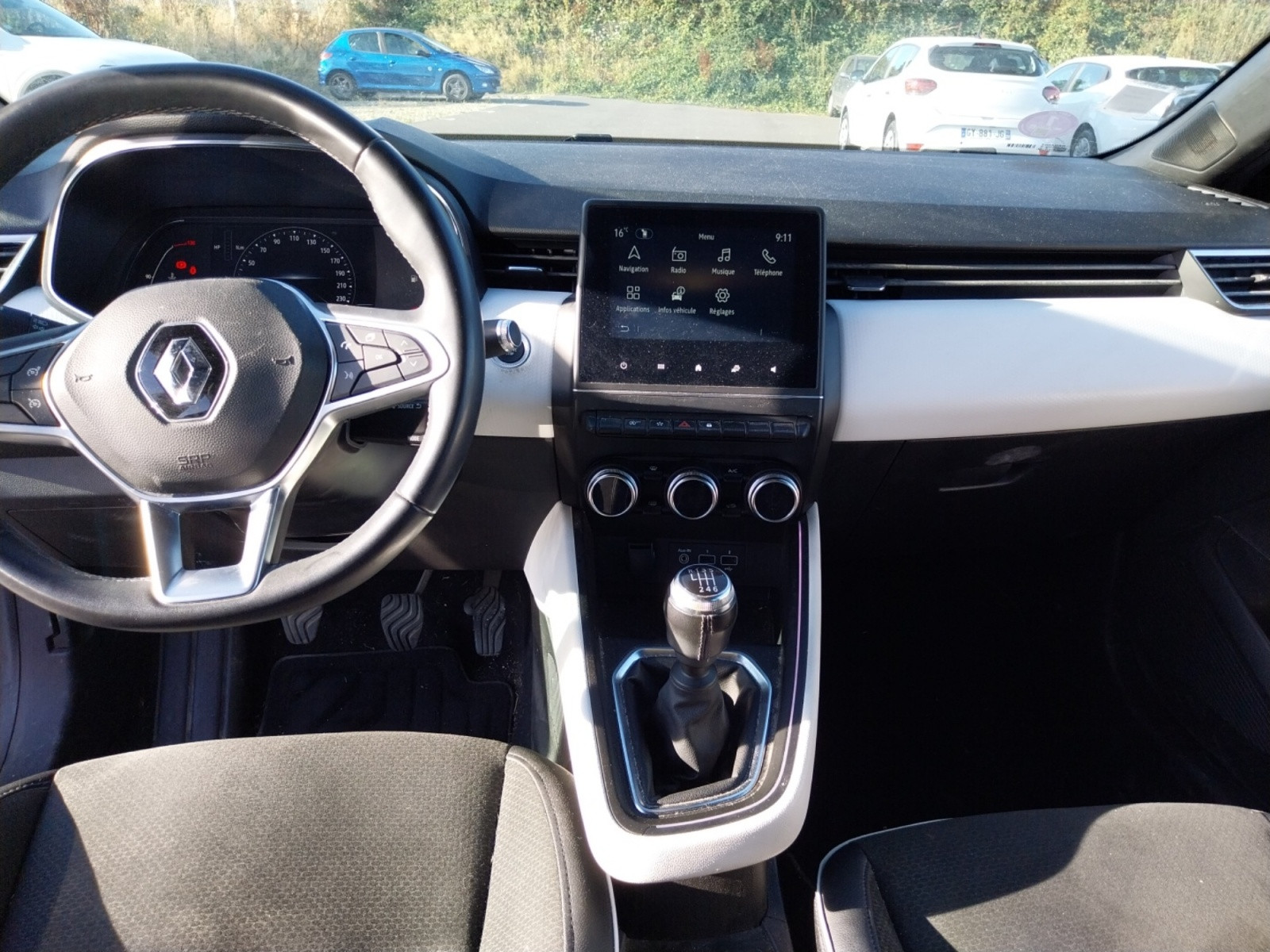 Vente en ligne Renault Clio 5 Clio TCe 140 - 21 au prix de 11 990 €