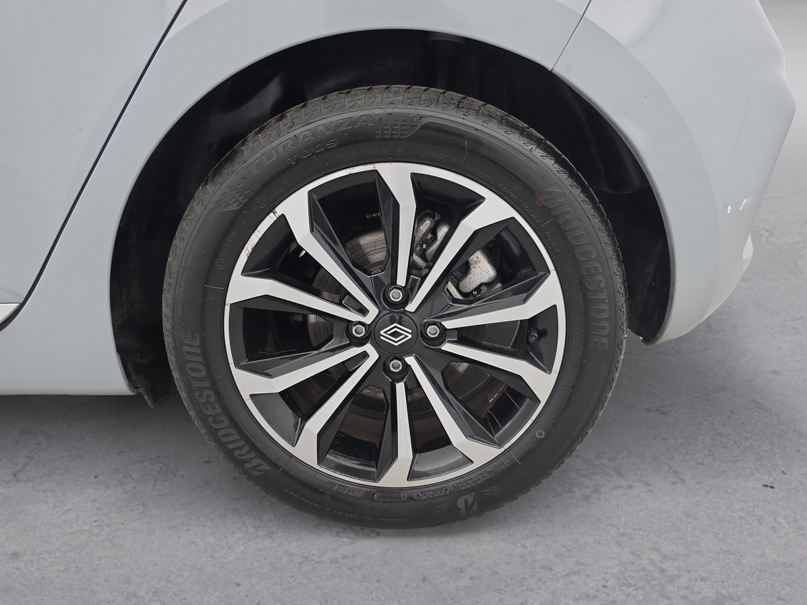Vente en ligne Renault Clio 5 Clio E-Tech full hybrid 145 ch GSR2 au prix de 20 990 €