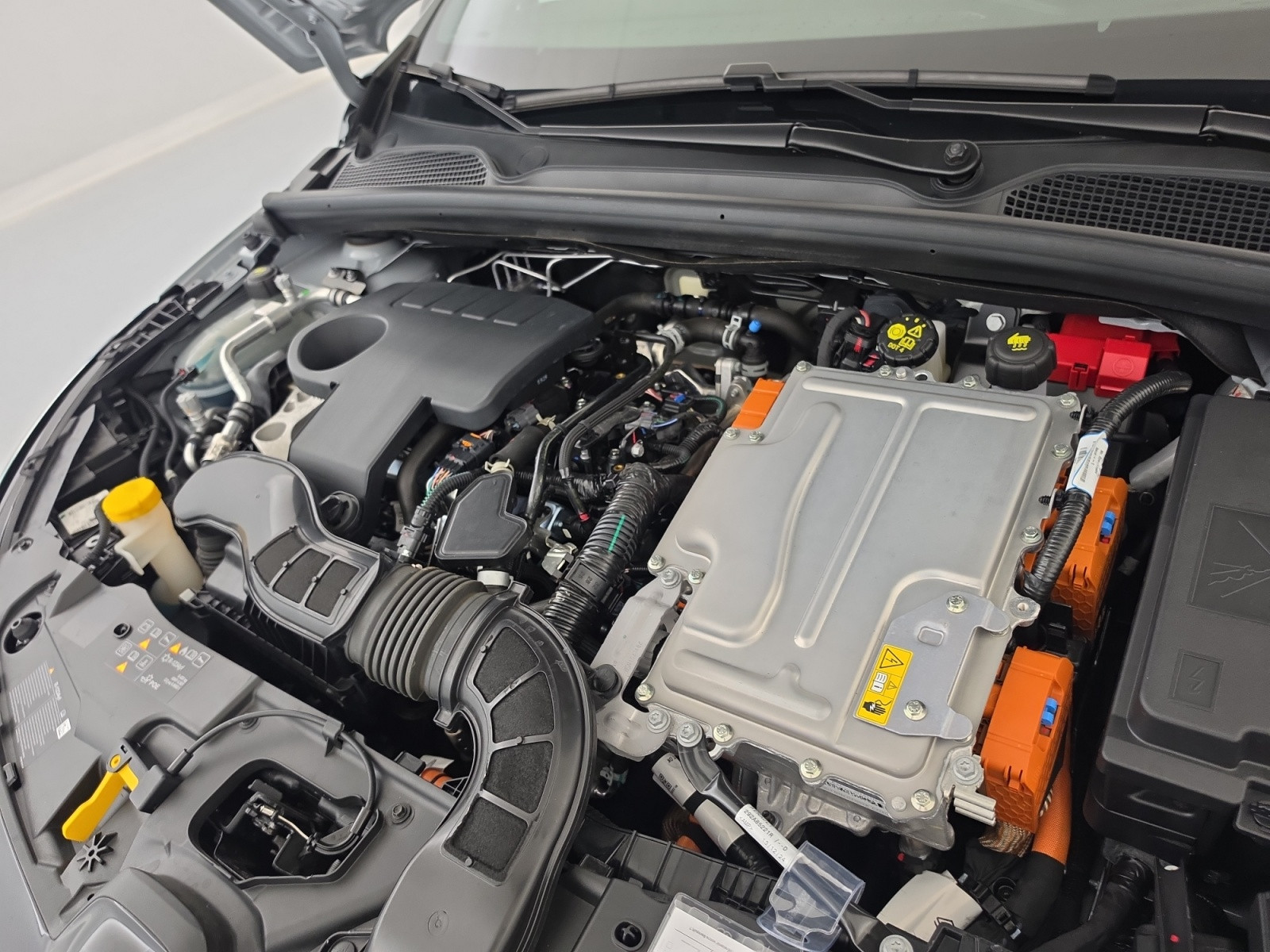 Vente en ligne Renault Clio 5 Clio E-Tech full hybrid 145 ch GSR2 au prix de 20 990 €