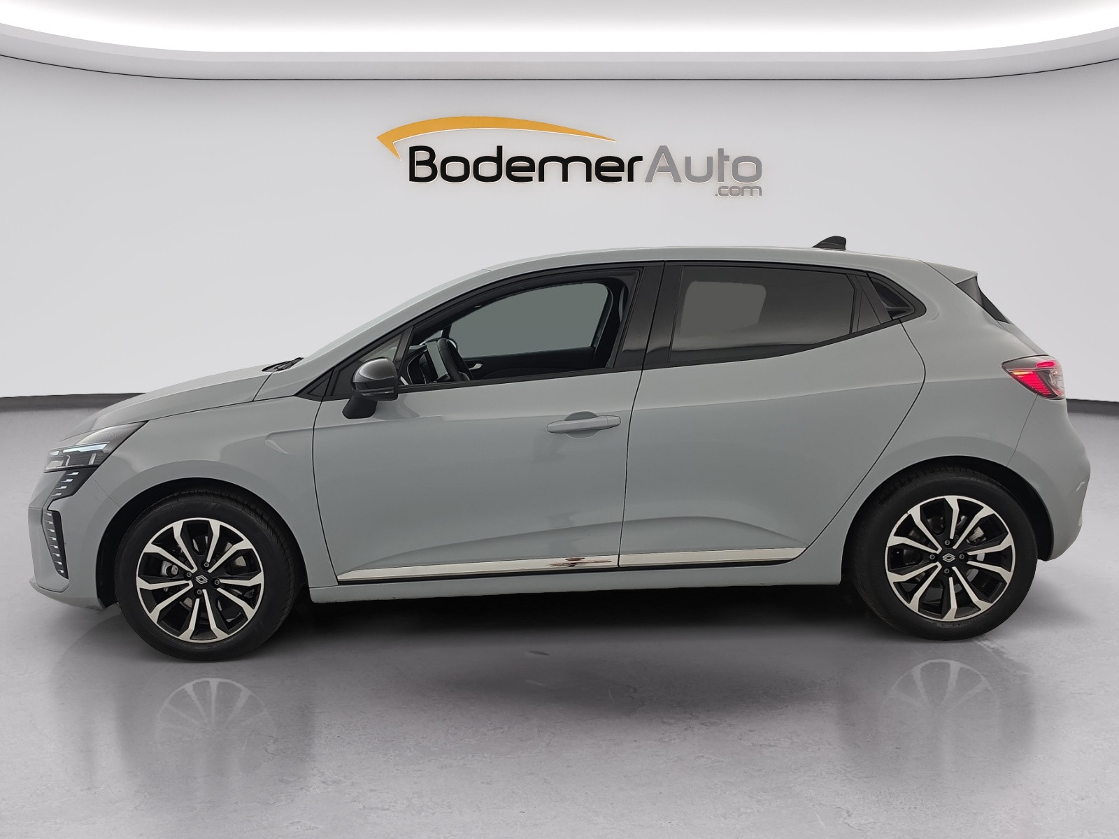Vente en ligne Renault Clio 5 Clio E-Tech full hybrid 145 ch GSR2 au prix de 20 990 €