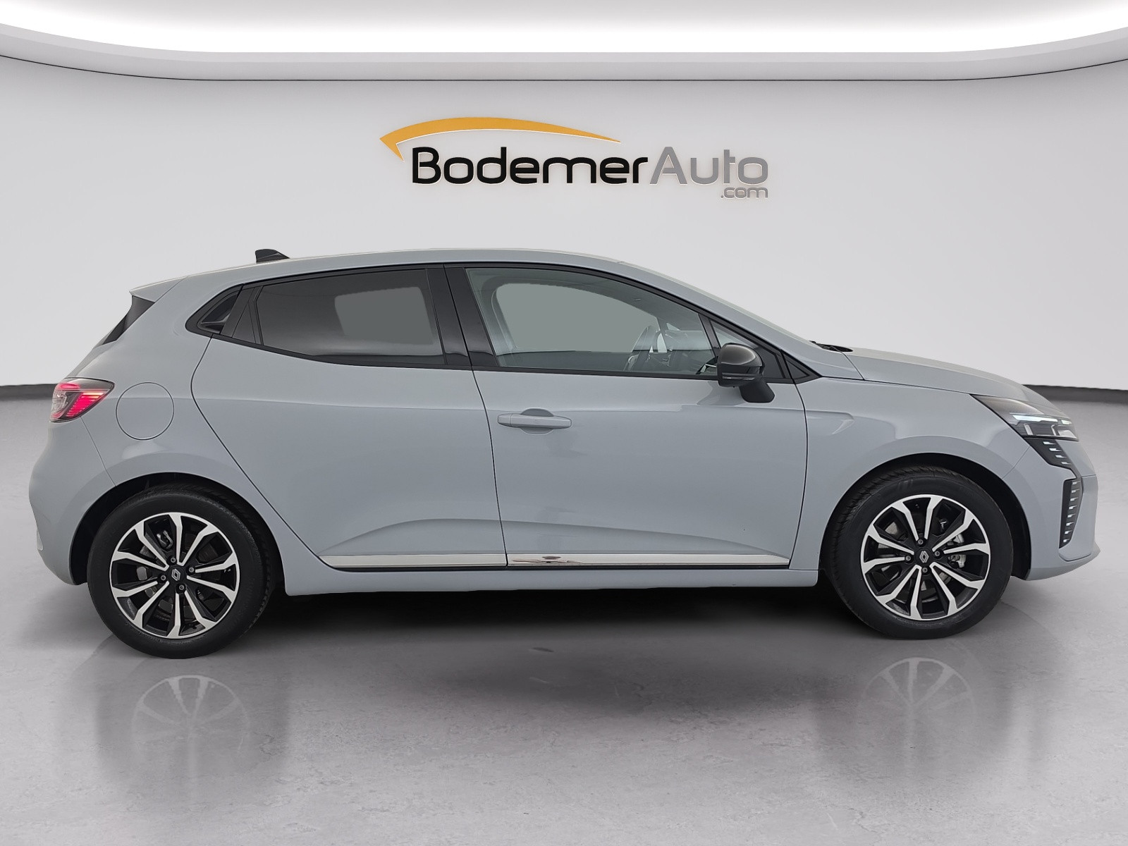Vente en ligne Renault Clio 5 Clio E-Tech full hybrid 145 ch GSR2 au prix de 20 990 €