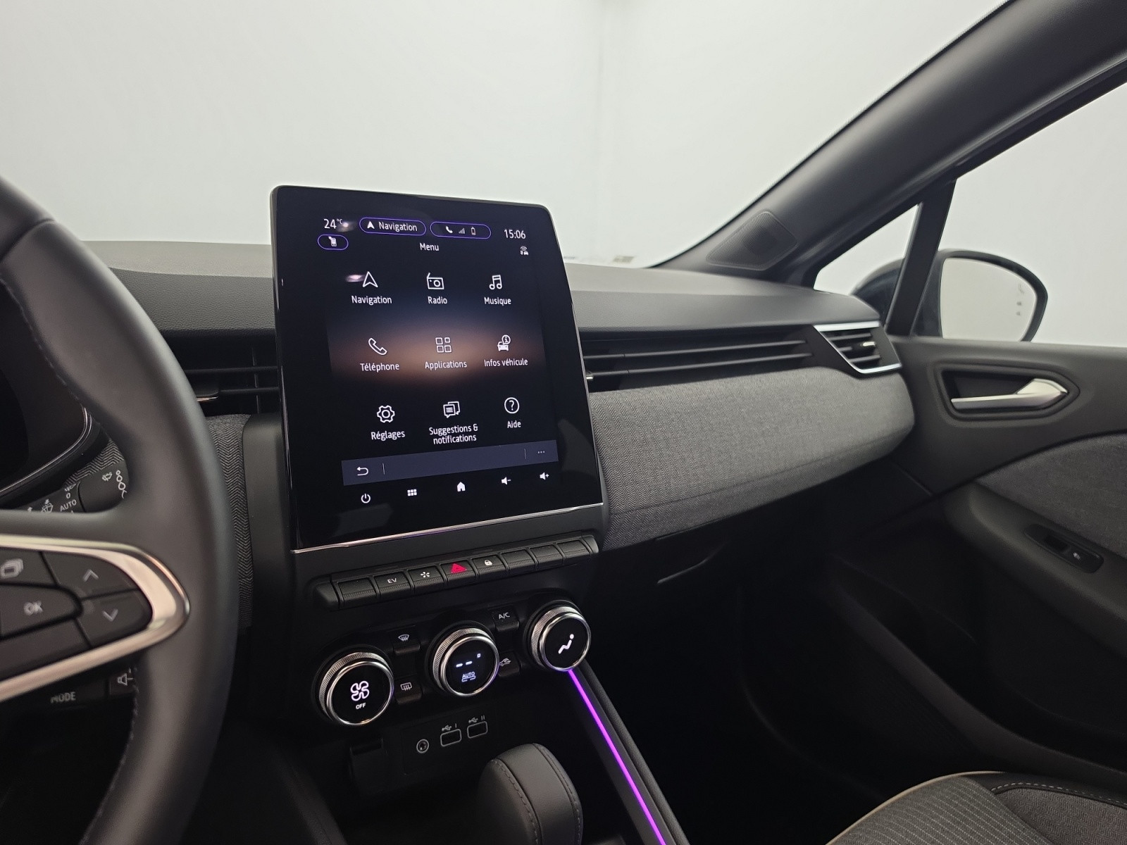 Vente en ligne Renault Clio 5 Clio E-Tech full hybrid 145 ch GSR2 au prix de 20 990 €