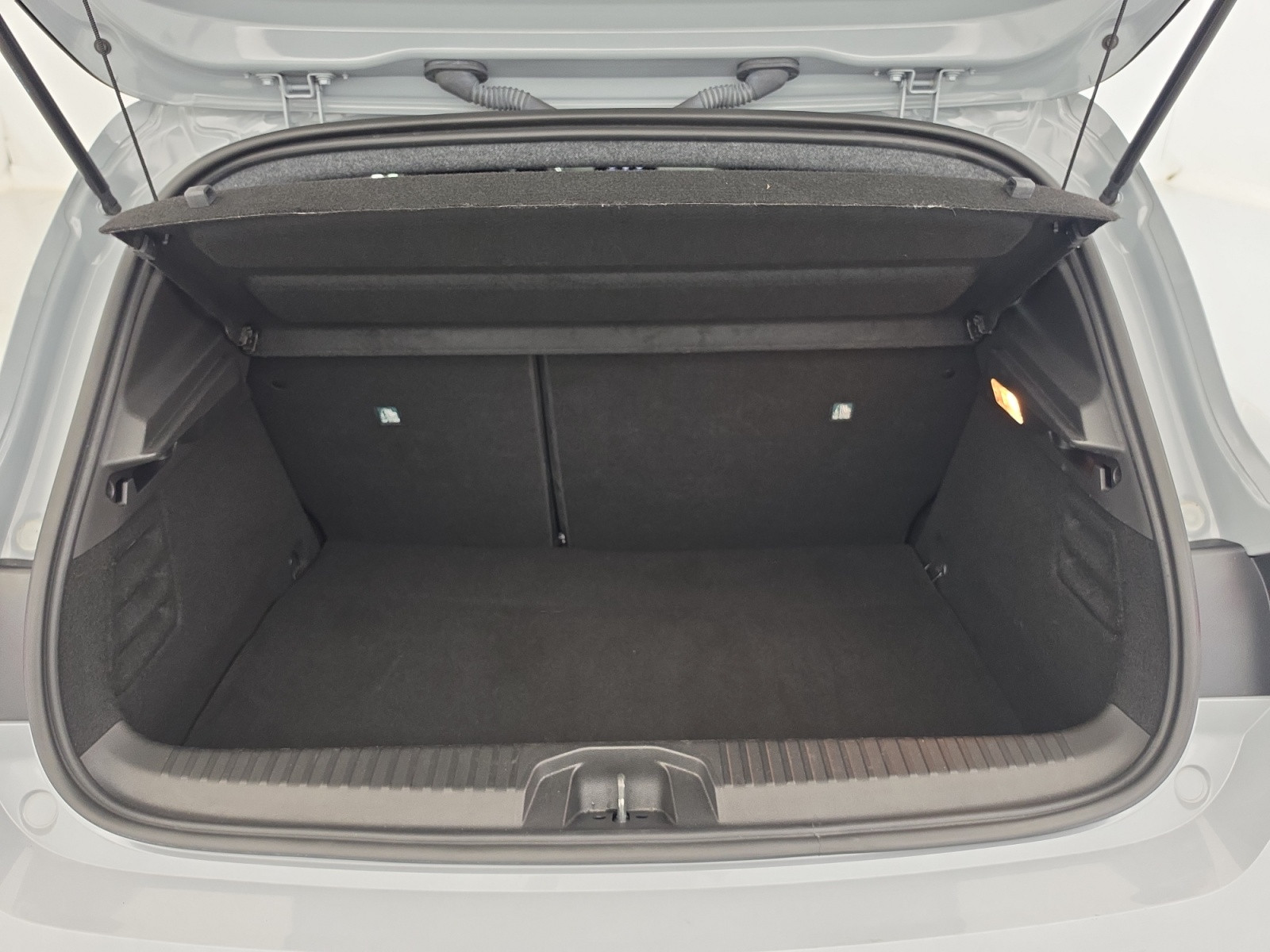 Vente en ligne Renault Clio 5 Clio E-Tech full hybrid 145 ch GSR2 au prix de 20 990 €
