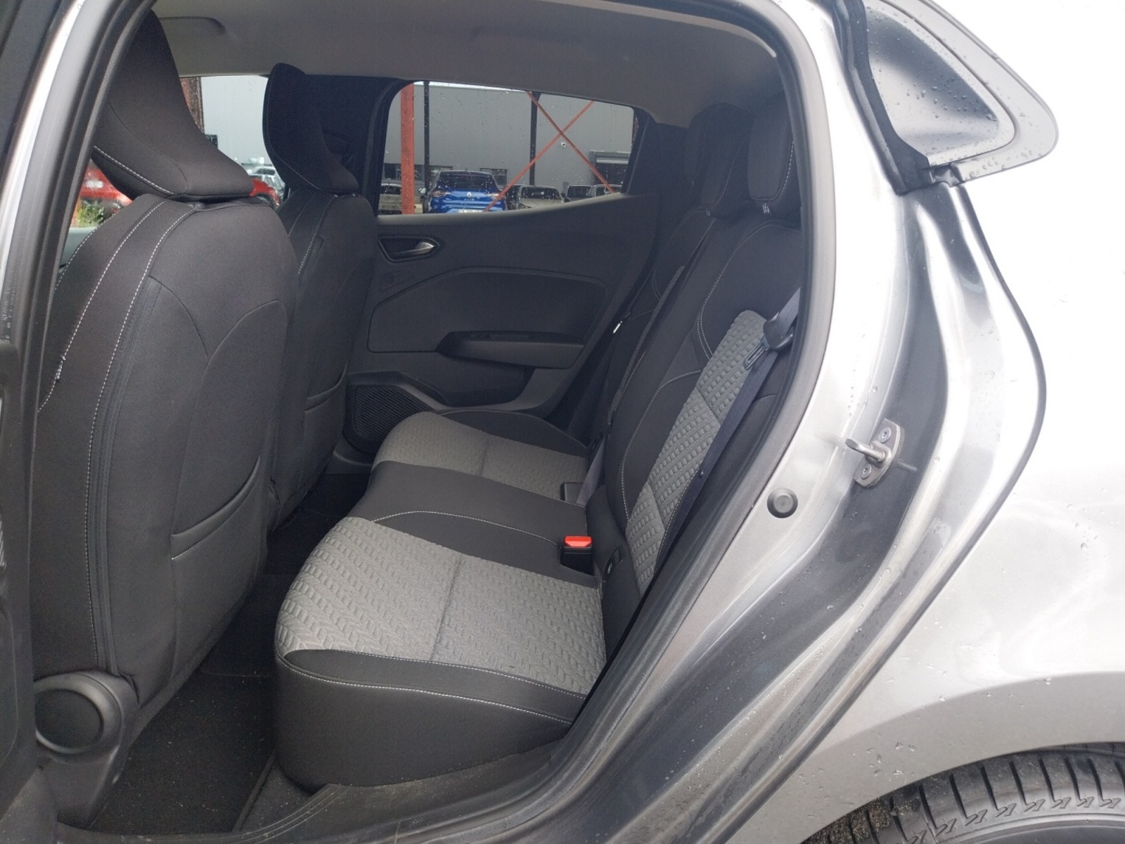 Vente en ligne Renault Clio 5 Clio TCe 100 GPL au prix de 14 290 €