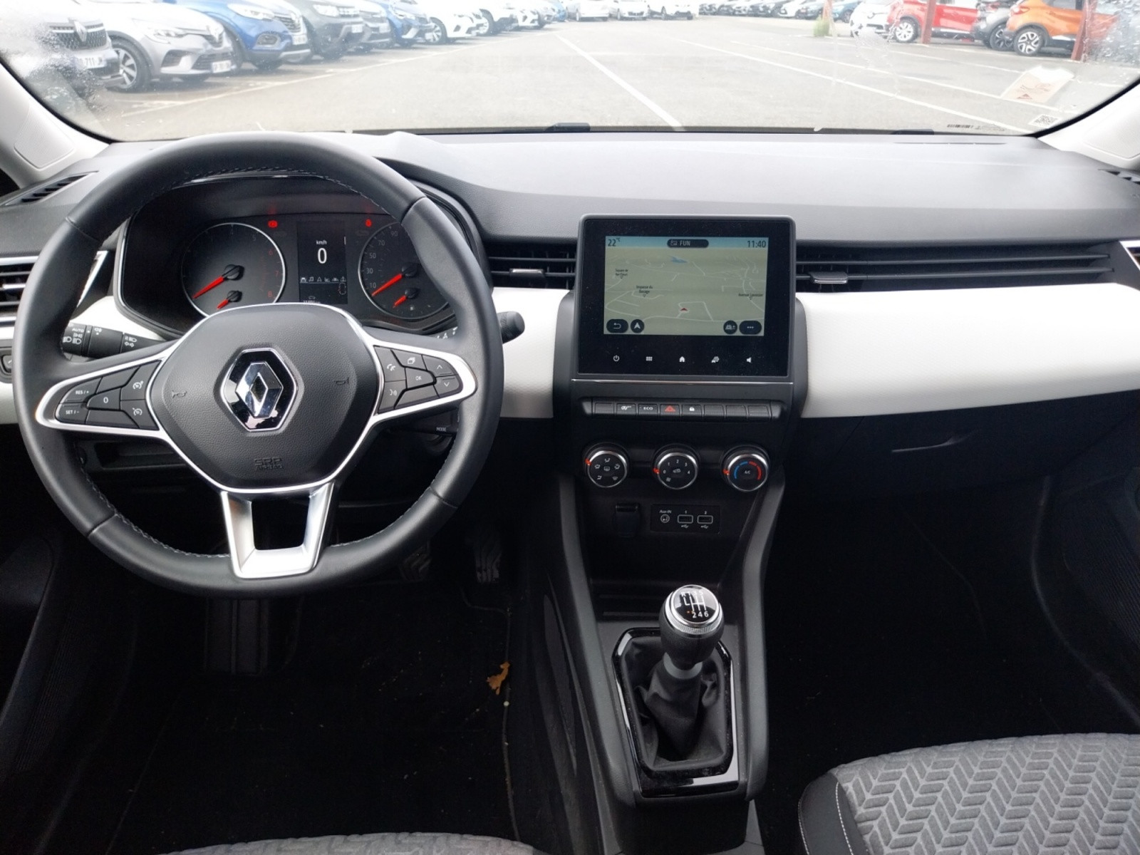 Vente en ligne Renault Clio 5 Clio TCe 100 GPL au prix de 14 290 €
