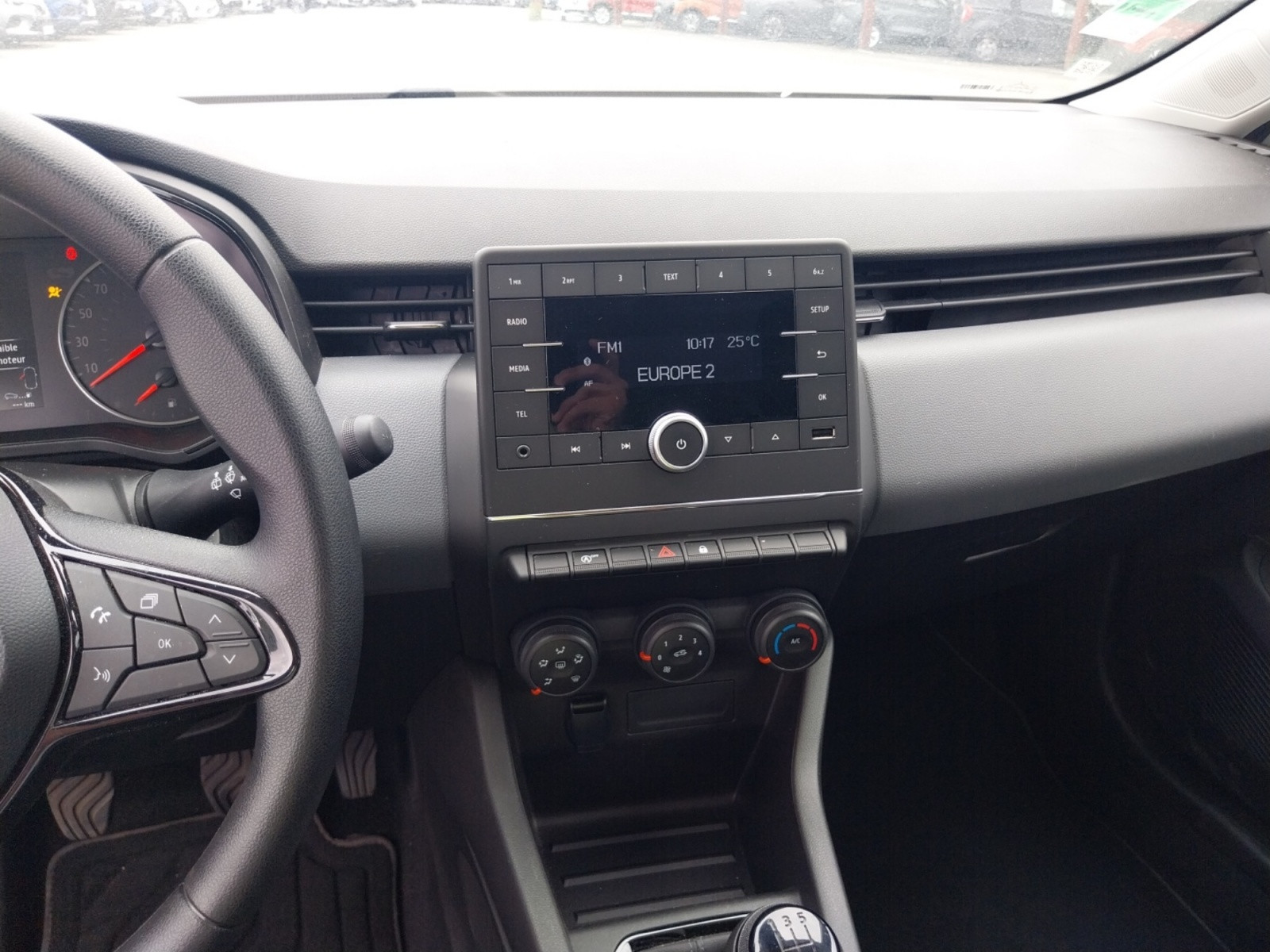 Vente en ligne Renault Clio 5 Clio SCe 65 au prix de 12 880 €