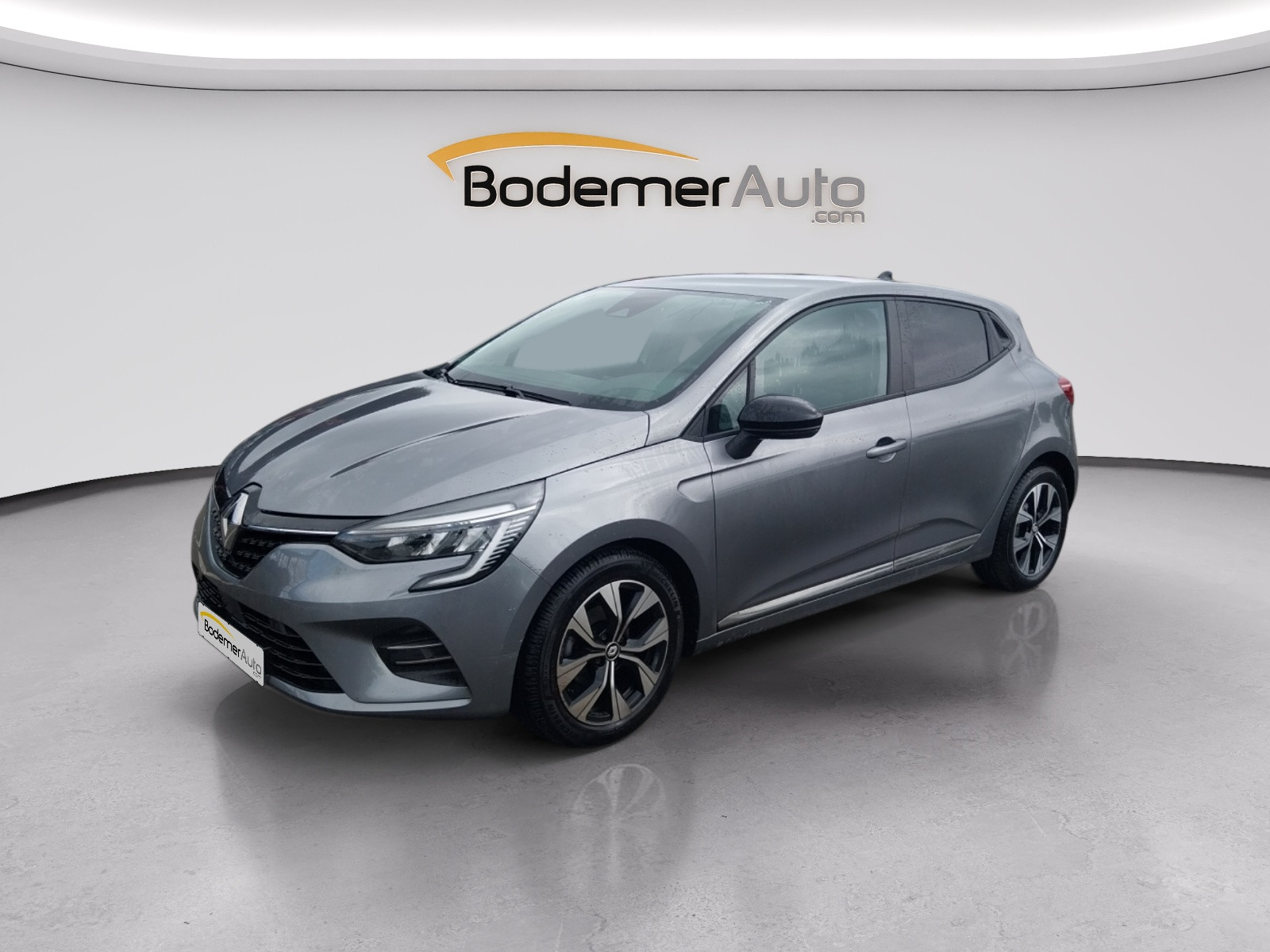 Renault Clio 5 Clio TCe 100 GPL occasion de 2023 en vente à Vannes