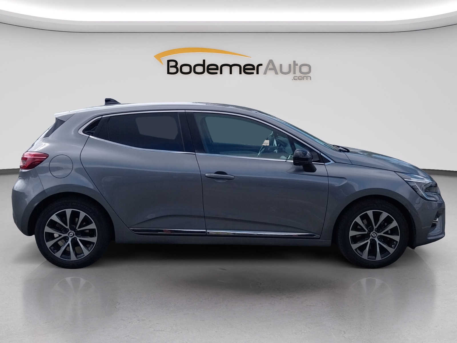 Vente en ligne Renault Clio 5 Clio E-Tech full hybrid 145 au prix de 16 490 €