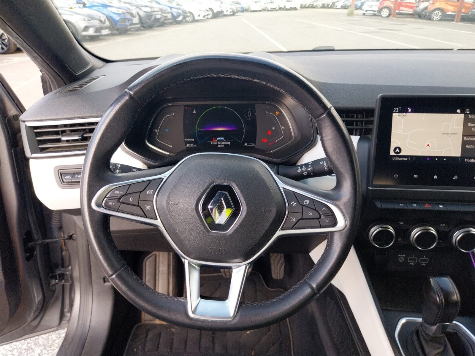 Vente en ligne Renault Clio 5 Clio E-Tech full hybrid 145 au prix de 16 490 €
