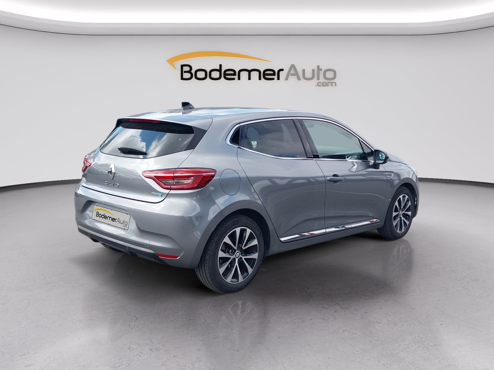 Vente en ligne Renault Clio 5 Clio E-Tech full hybrid 145 au prix de 16 490 €